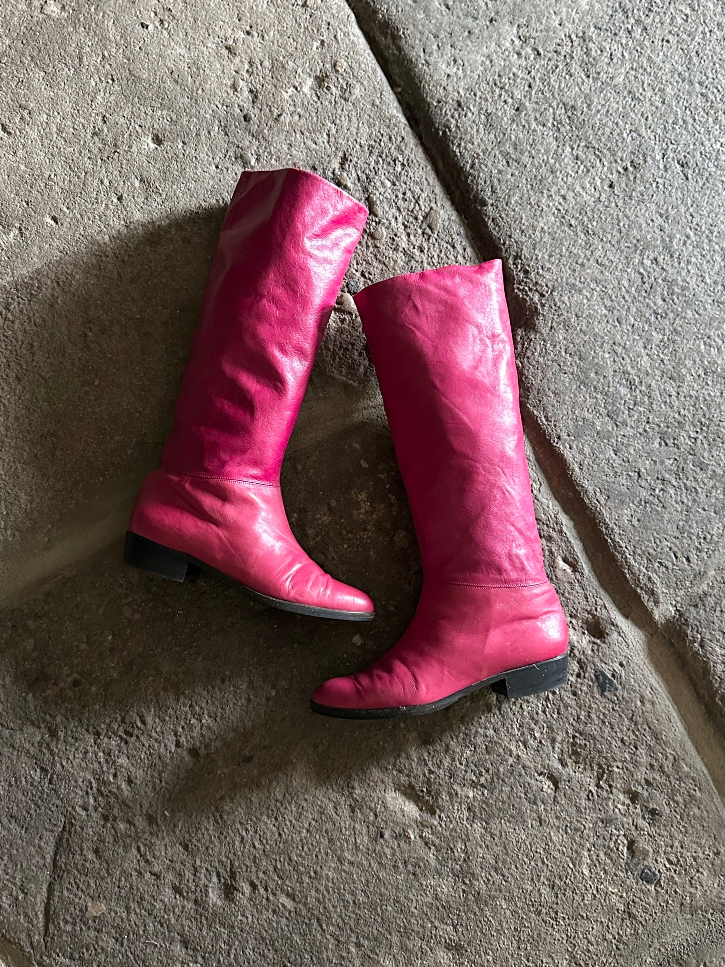 Italy magenta leather boots - 40