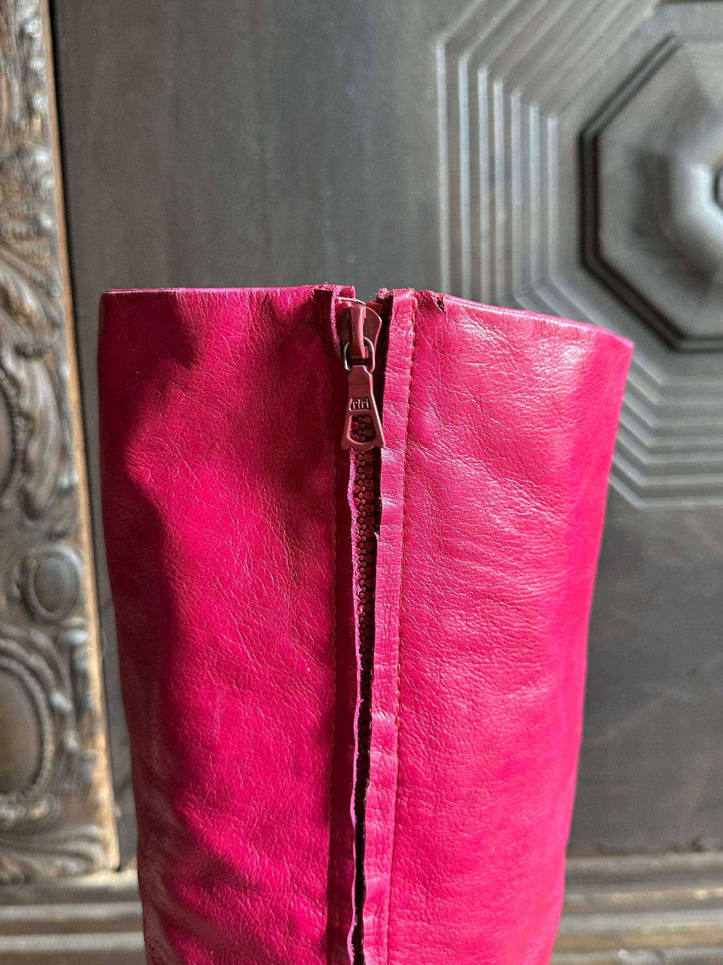 Italy magenta leather boots - 40