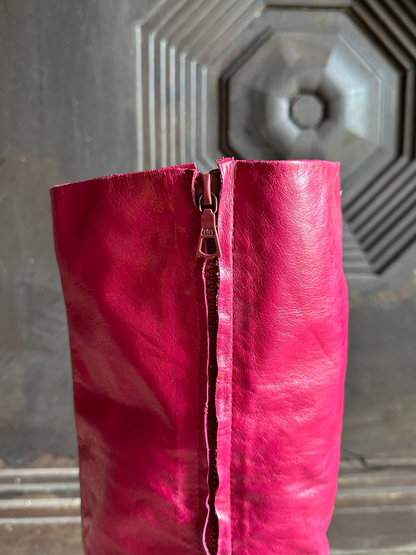 Italy magenta leather boots - 40
