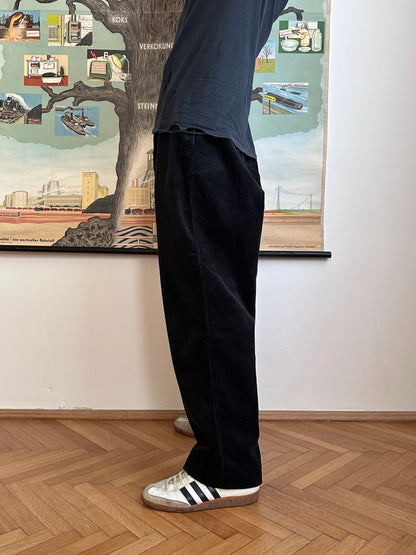 Vintage East German Corduroy work trousers Toto Praha Vintage clothing store Antique shop 70's 80's Germany over sized Prague 古着屋 プラハ ドイツワーク コーデュロイ ヴィンテージ 古着 アンティークショップ ユーロ古着 ユーロワーク フランス買い付け 古着卸 Showroom ショールーム 予約 appointment 