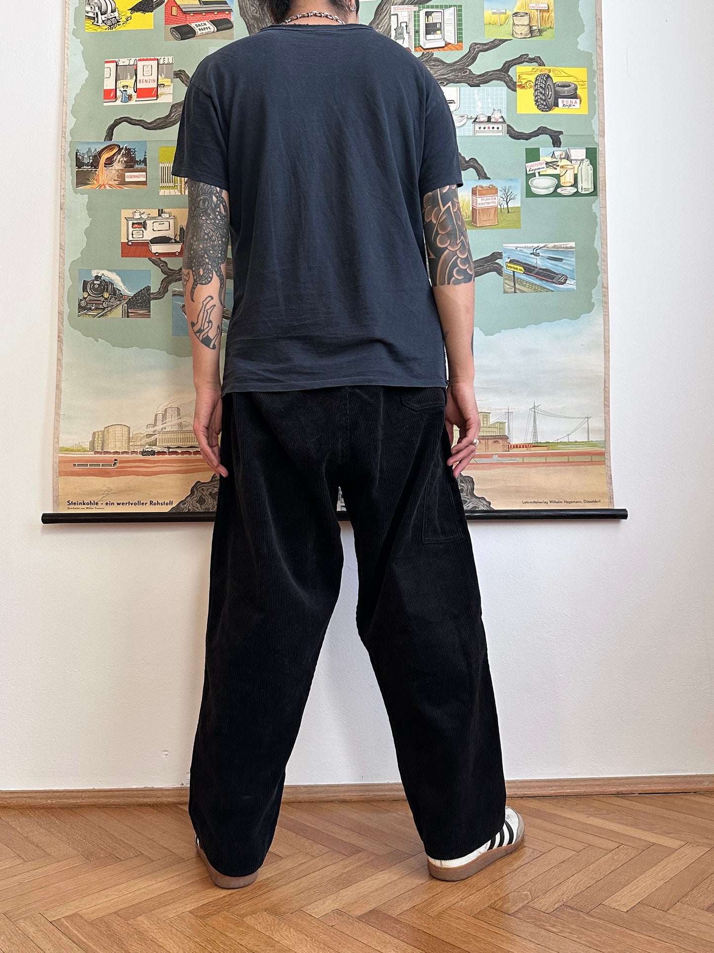 Deadstock king sized East‑German corduroy work trousers Black - w44