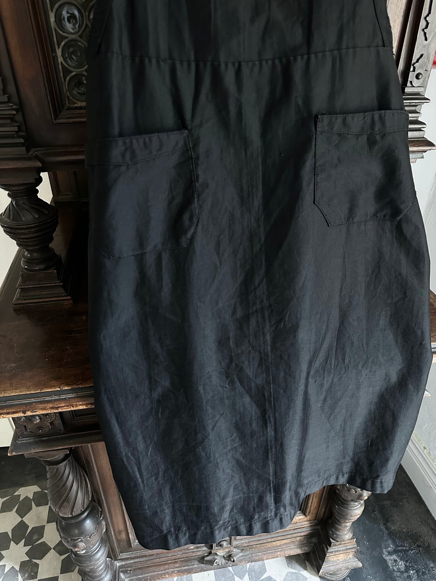 1940s France black polished cotton apron