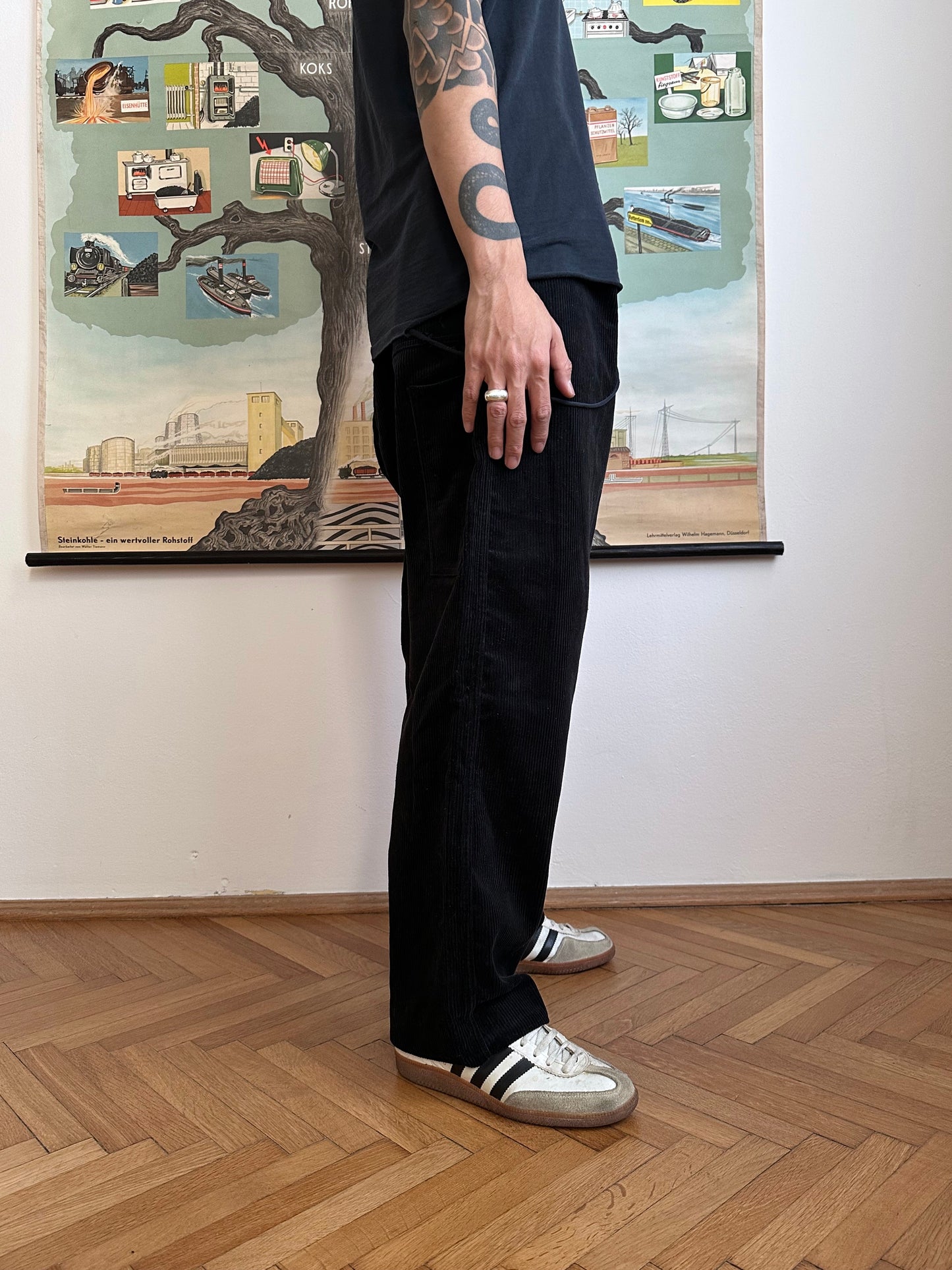 Deadstock king sized East‑German corduroy work trousers Black - w44