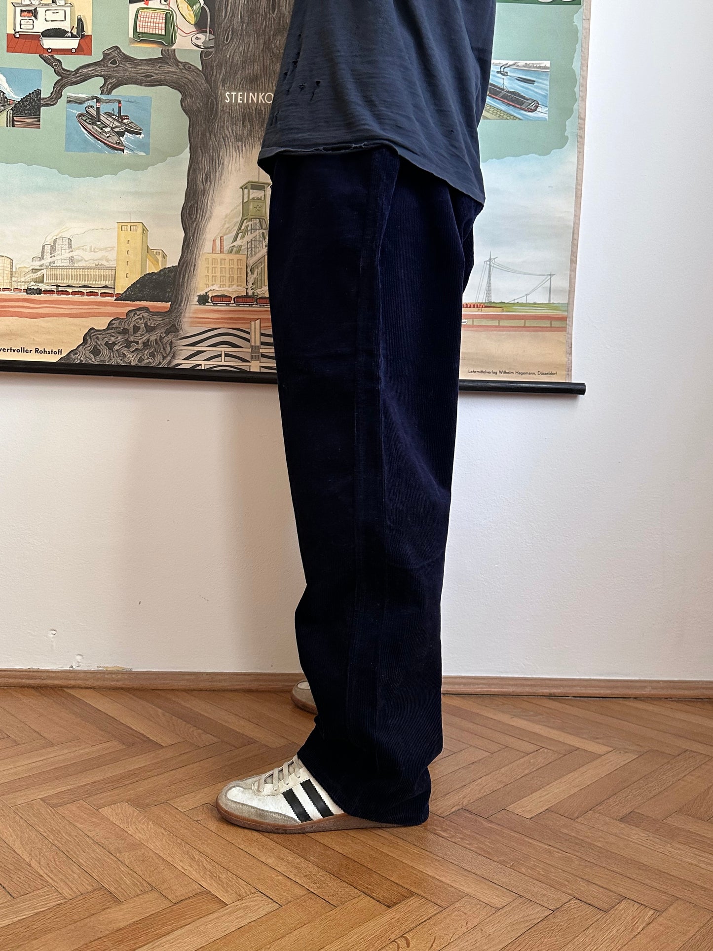 Deadstock king sized East‑German corduroy work trousers Navy - w47
