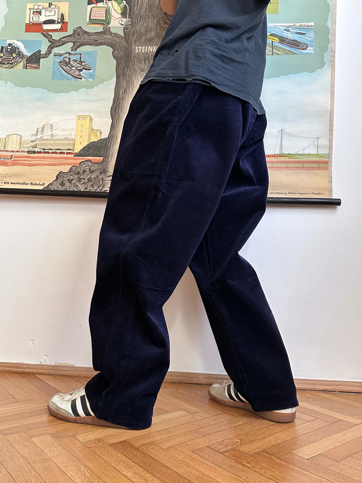 Vintage East German Corduroy work trousers Toto Praha Vintage clothing store Antique shop 70's 80's Germany over sized Prague 古着屋 プラハ ドイツワーク コーデュロイ ヴィンテージ 古着 アンティークショップ ユーロ古着 ユーロワーク フランス買い付け 古着卸 Showroom ショールーム 予約製 appointment 