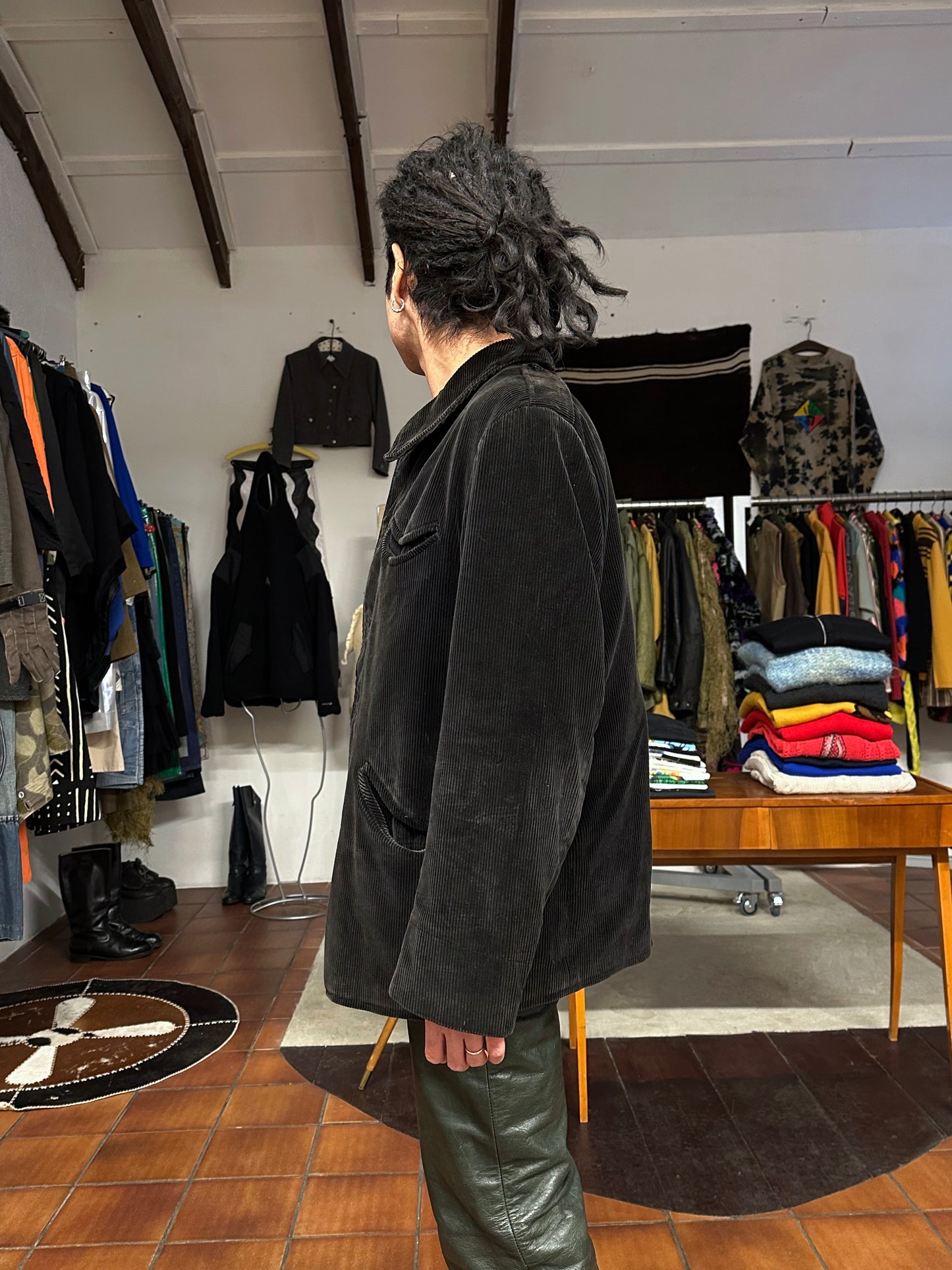 50's 60's 50年代 60年代 Hunting Jacket Made in France French vintage フレンチヴィンテージ Toto Praha 古着屋 プラハ Prague Vintage store Vintage clothing ハンティングジャケット フレンチワーク フランス買い付け 古着 ユーロ古着 ヨーロッパ古着 フランス古着 古着卸 Black corduroy コーデュロイ 黒