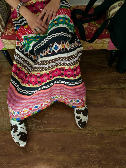 Handmade embroidery skirt W30