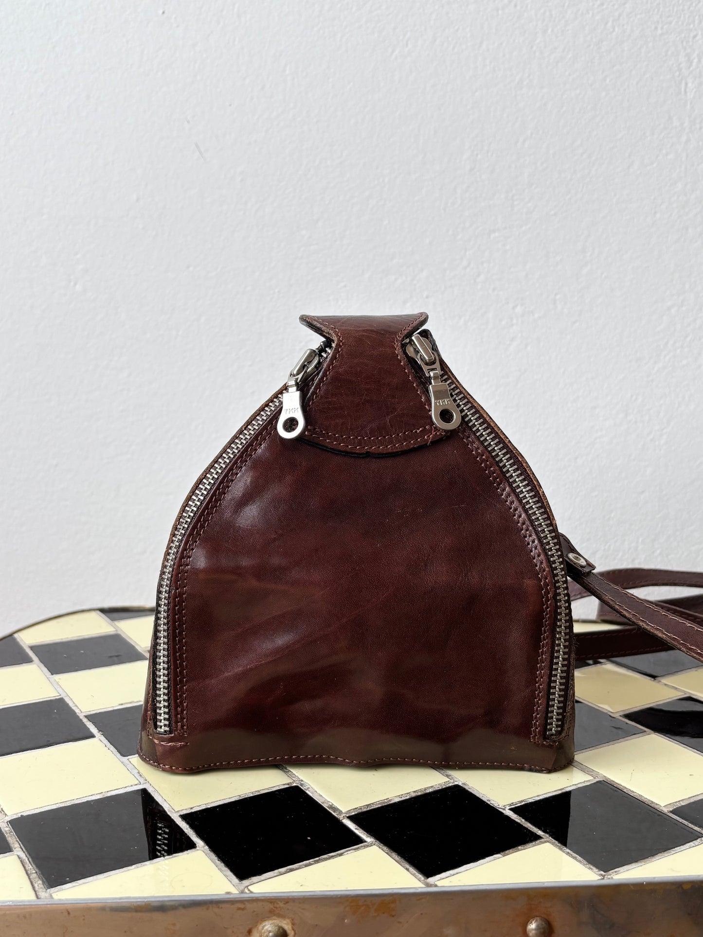 vintage leather tulip bag