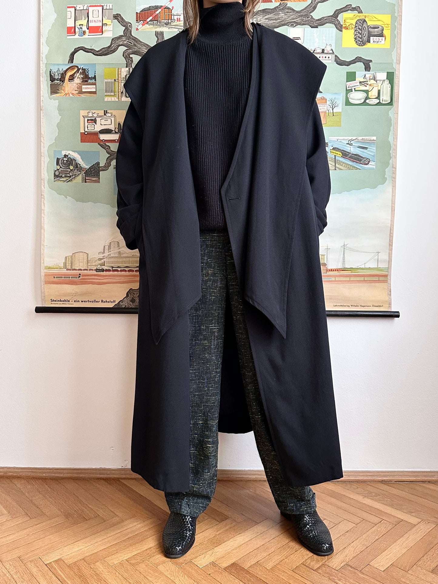 super cool wool coat with detachable hood