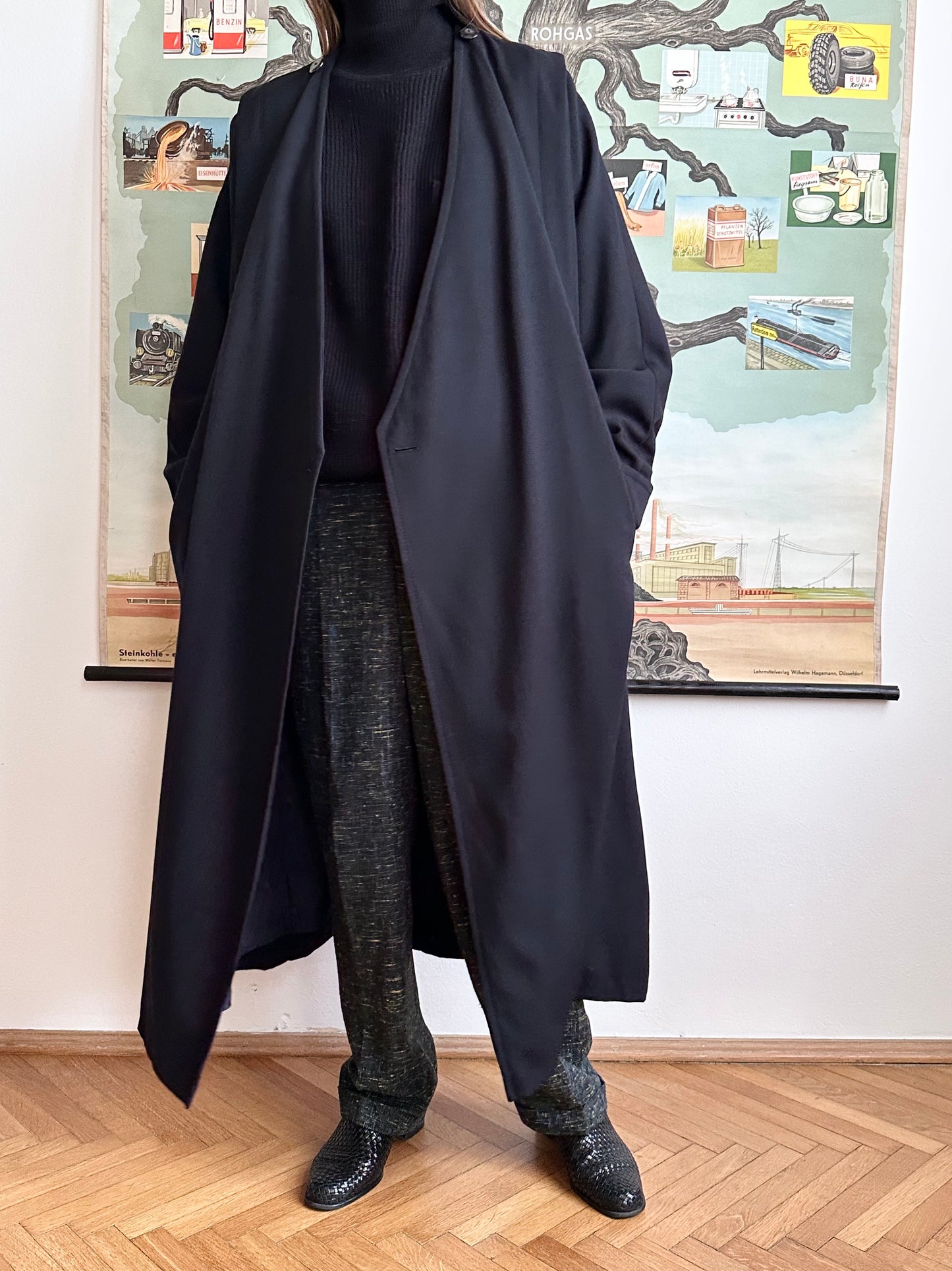 super cool wool coat with detachable hood