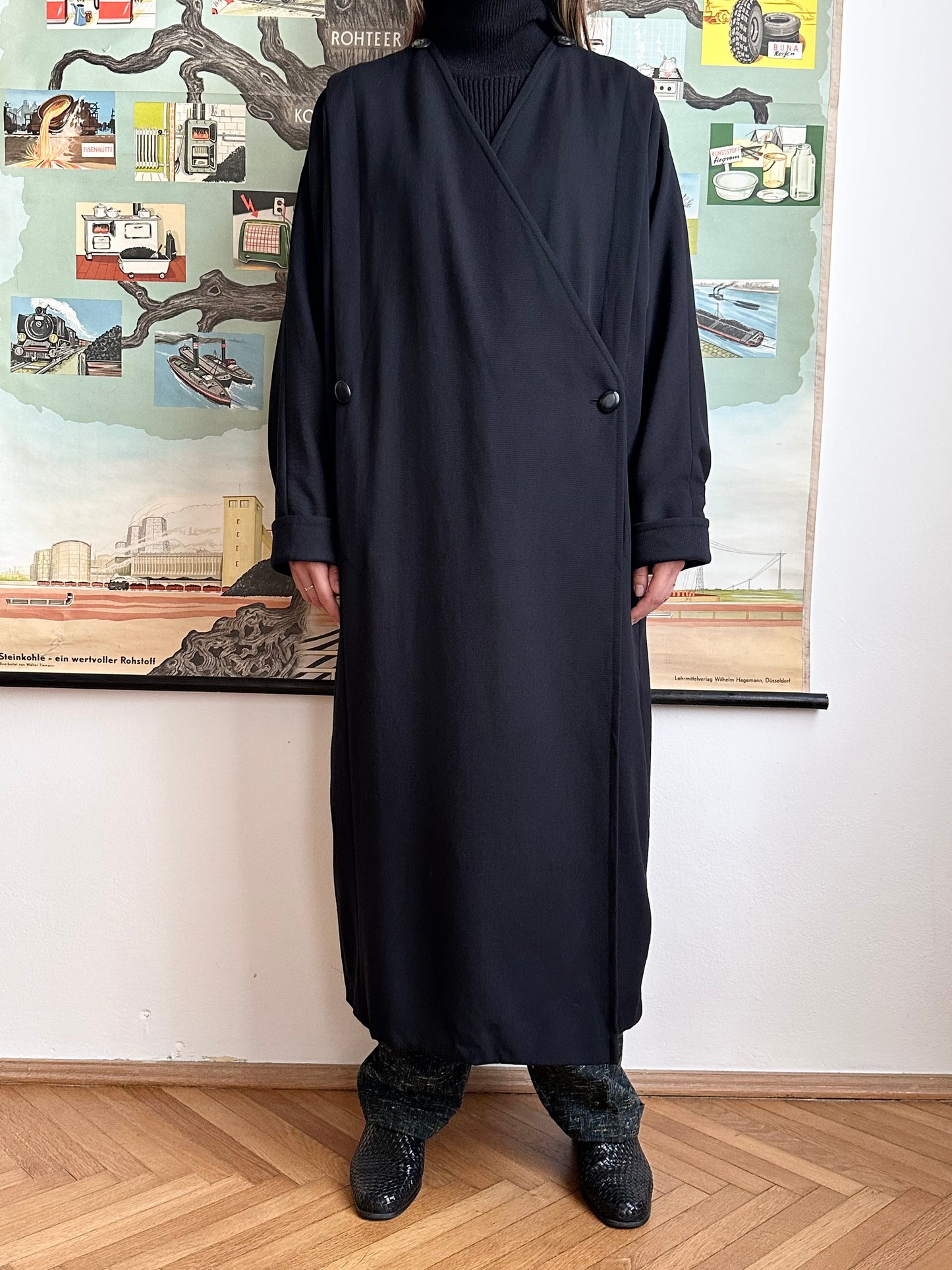 super cool wool coat with detachable hood