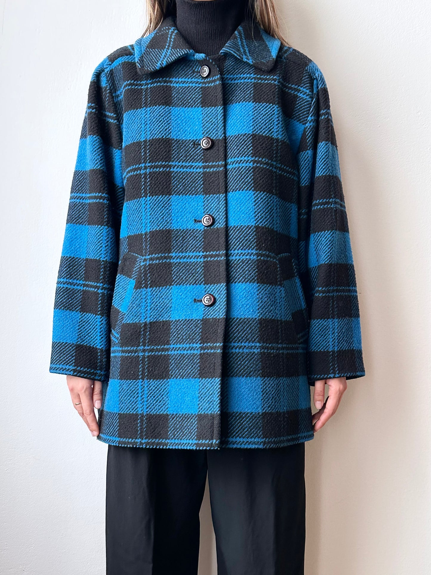 プラハ ヴィンテージ 古着 チェコ 古着屋 ヴィンテージストア ヴィンテージショップ アンティーク アンティークストア アンティークショップ チェック ステンカラー コート ジャケット プレイド チェック柄 ウール