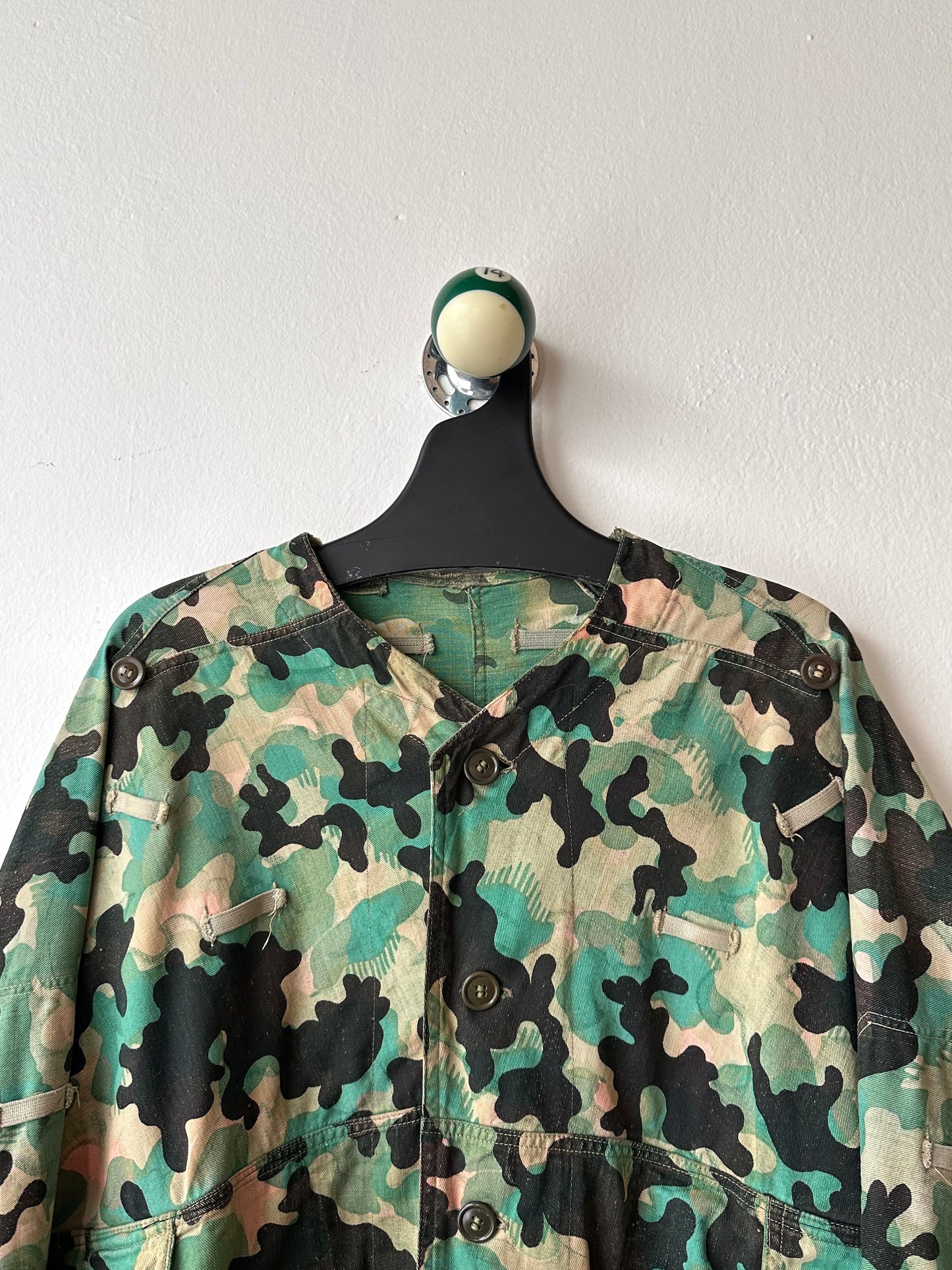 1950's Československá lidová armáda DUBÁKY チェコスロバキア 人民軍 Czechoslovakia army military ミリタリー 50's 50年代 チェコ軍 Dubaky Toto Antique shop プラハ  古着屋 古着 Praha Prague Vintage clothing store ユーロ古着 ヨーロッパ古着 ユーロミリタリー  ヨーロッパミリタリー  古着卸 フランス買い付け showroom ショールーム Rare レア 軍物 