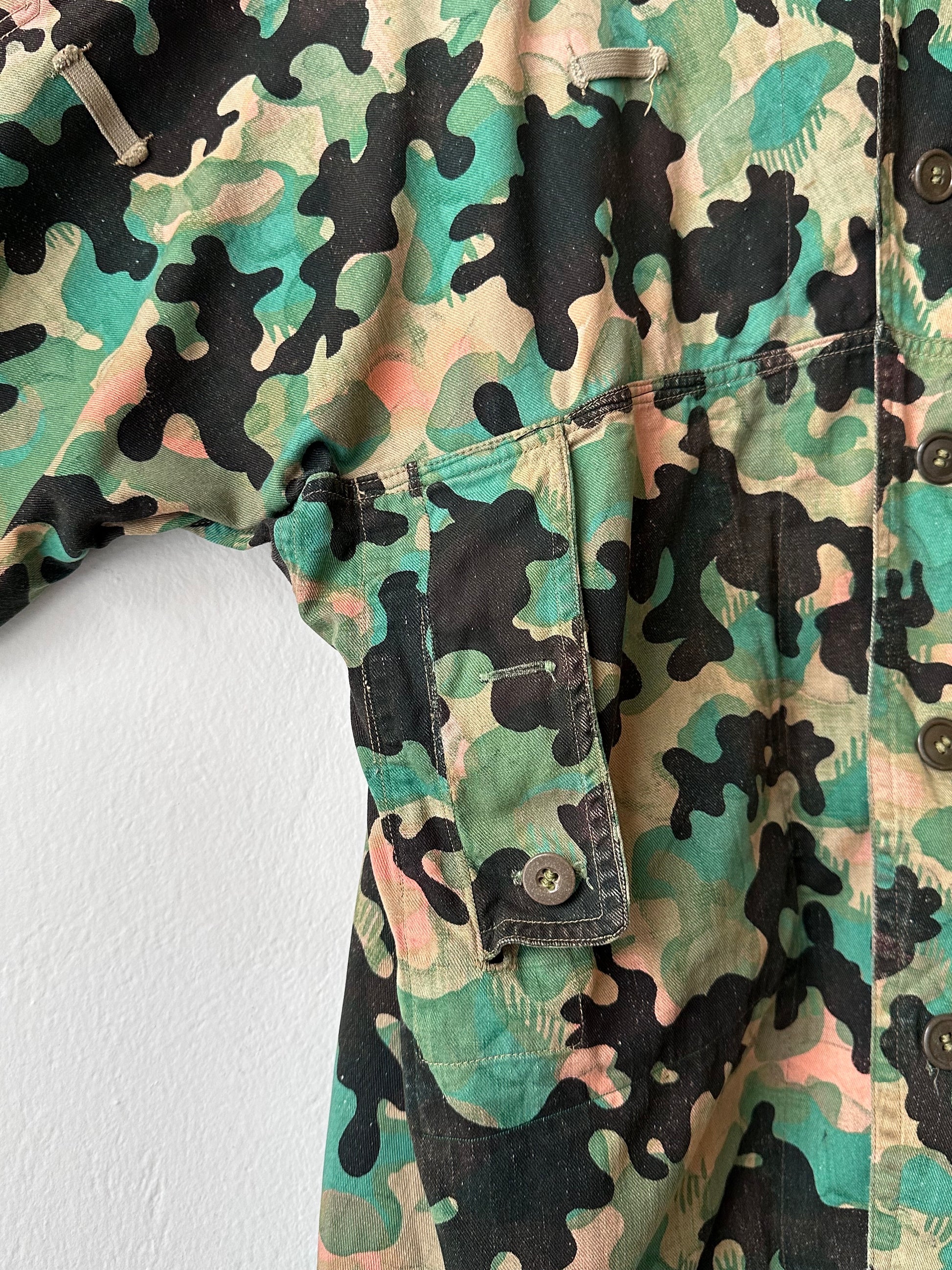 1950's Československá lidová armáda DUBÁKY チェコスロバキア 人民軍 Czechoslovakia army military ミリタリー 50's 50年代 チェコ軍 Dubaky Toto Antique shop プラハ  古着屋 古着 Praha Prague Vintage clothing store ユーロ古着 ヨーロッパ古着 ユーロミリタリー  ヨーロッパミリタリー  古着卸 フランス買い付け showroom ショールーム Rare レア 軍物 