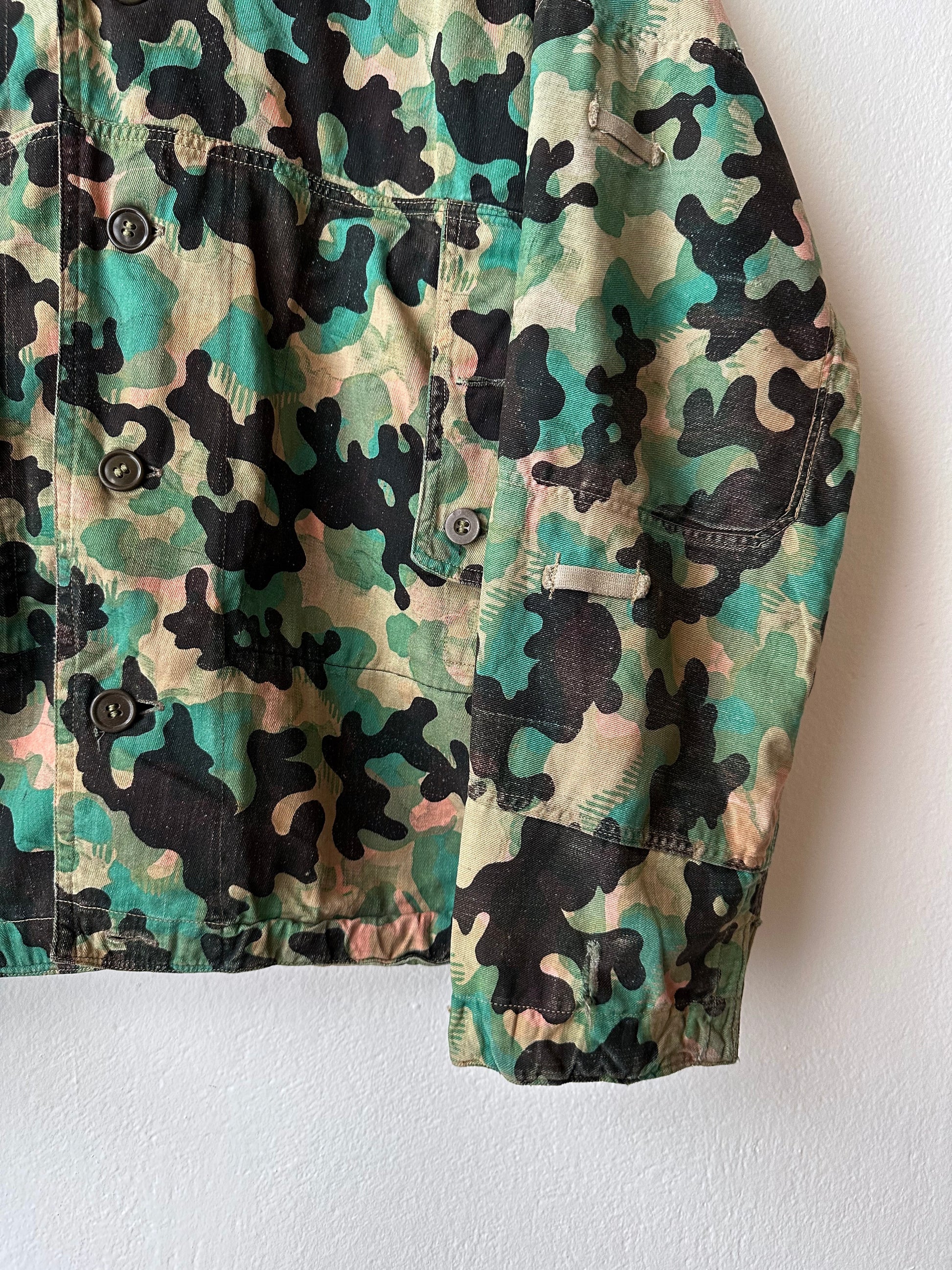 1950's Československá lidová armáda DUBÁKY チェコスロバキア 人民軍 Czechoslovakia army military ミリタリー 50's 50年代 チェコ軍 Dubaky Toto Antique shop プラハ  古着屋 古着 Praha Prague Vintage clothing store ユーロ古着 ヨーロッパ古着 ユーロミリタリー  ヨーロッパミリタリー  古着卸 フランス買い付け showroom ショールーム Rare レア 軍物 