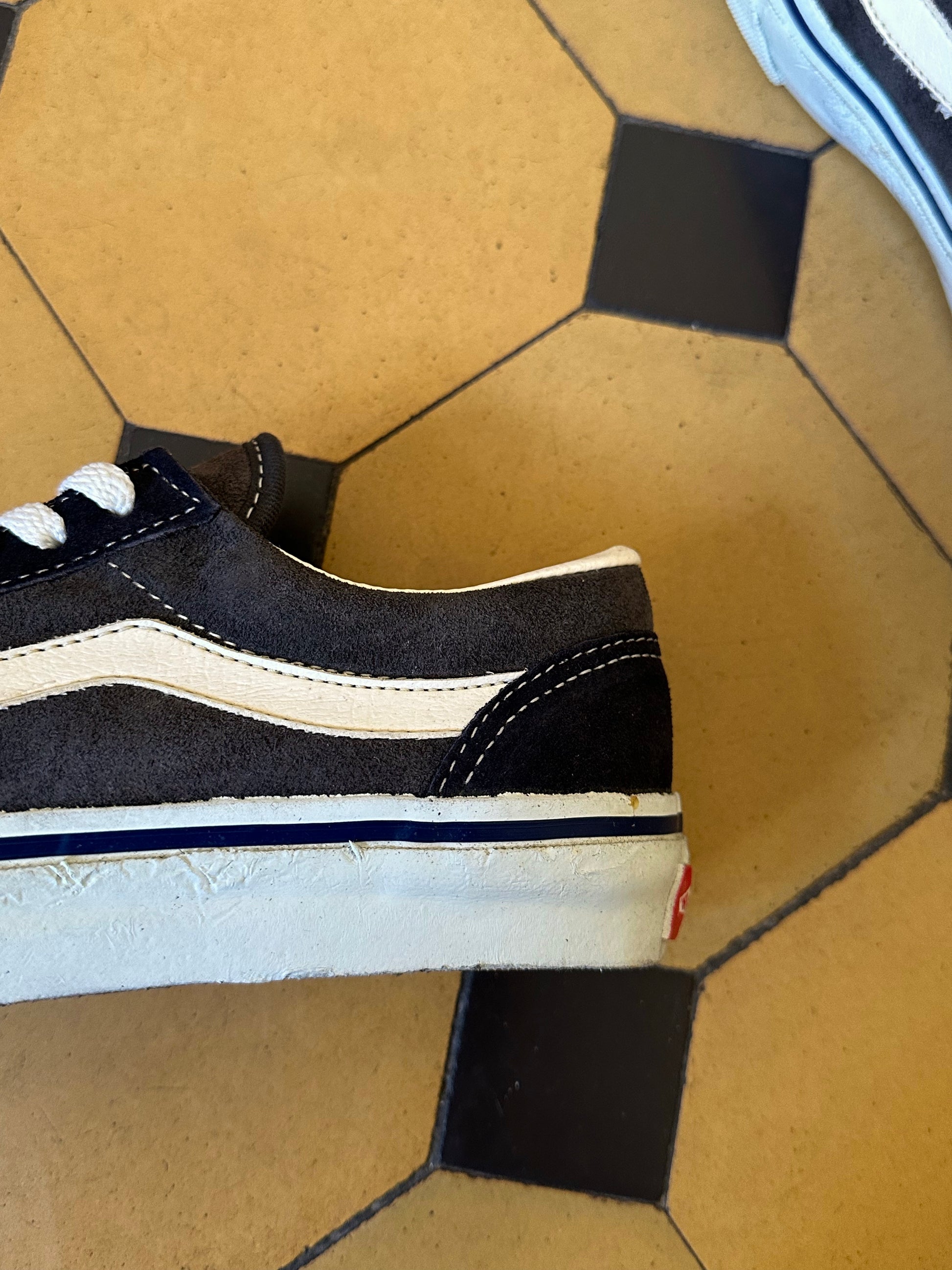 VANS Old school 90's 90年代 バンズオールドスクール 箱付き Deadstock デッドストック 新品未使用 NOS Made in USA アメリカ製 oto Praha Vintage clothing shop Antique shop 古着屋 プラハ Showroom appointment Prague ユーロ古着 ヨーロッパ古着 古着卸 ヴィンテージ