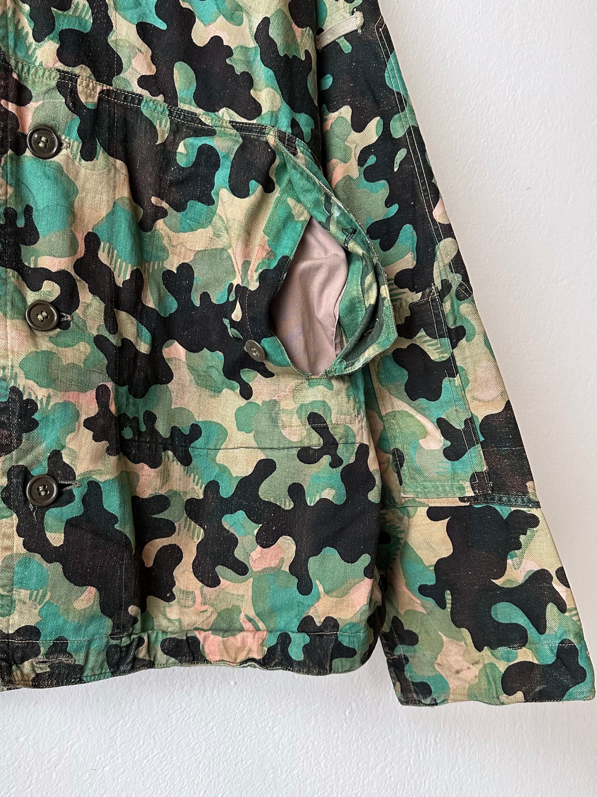 1950's Československá lidová armáda DUBÁKY チェコスロバキア 人民軍 Czechoslovakia army military ミリタリー 50's 50年代 チェコ軍 Dubaky Toto Antique shop プラハ  古着屋 古着 Praha Prague Vintage clothing store ユーロ古着 ヨーロッパ古着 ユーロミリタリー  ヨーロッパミリタリー  古着卸 フランス買い付け showroom ショールーム Rare レア 軍物 