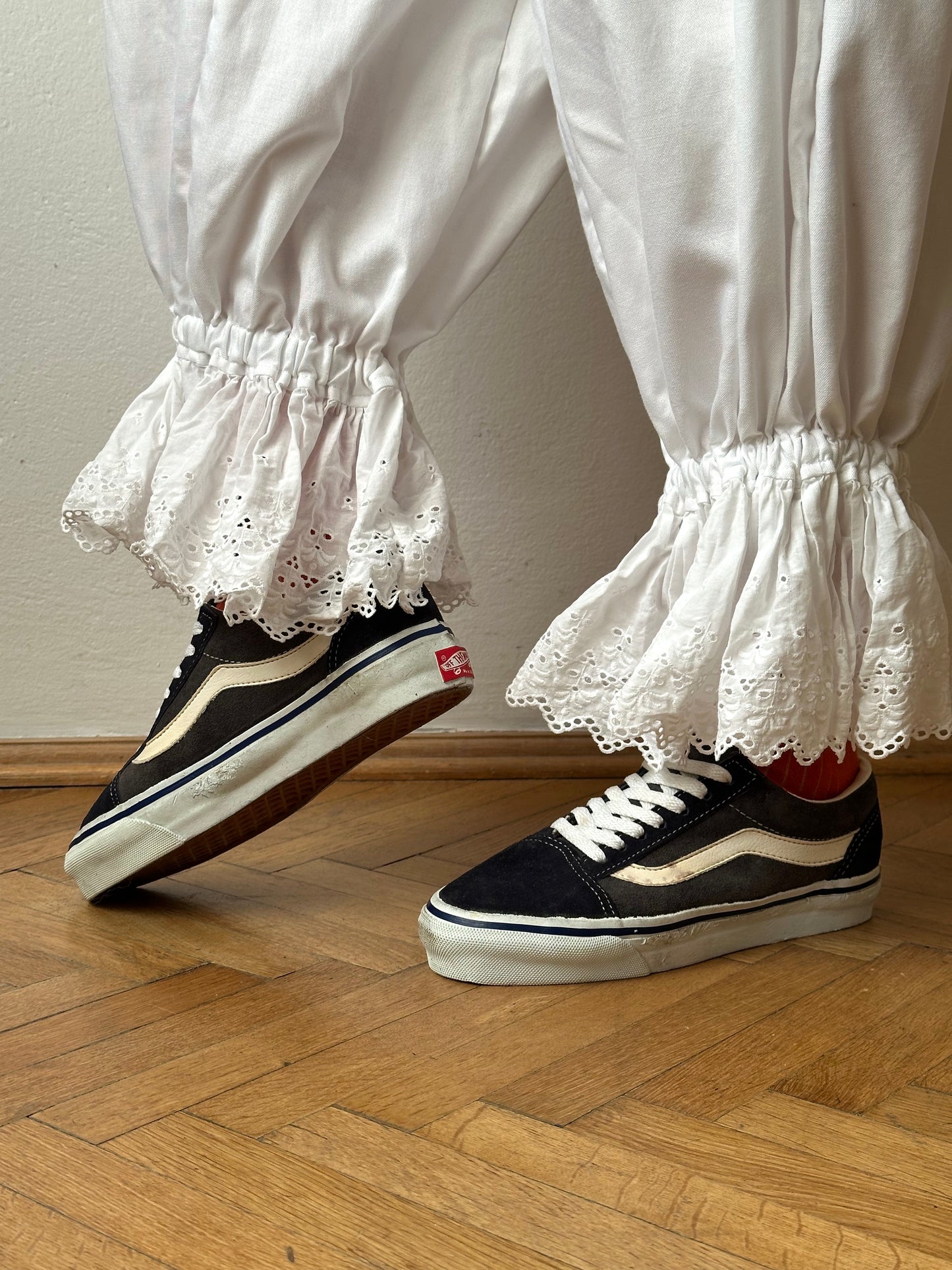 VANS Old school 90's 90年代 バンズオールドスクール 箱付き Deadstock デッドストック 新品未使用 NOS Made in USA アメリカ製 oto Praha Vintage clothing shop Antique shop 古着屋 プラハ Showroom appointment Prague ユーロ古着 ヨーロッパ古着 古着卸 ヴィンテージ