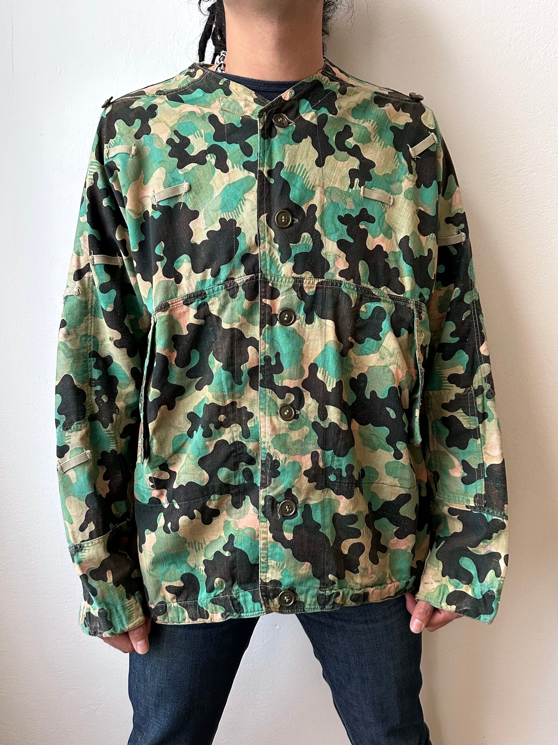 1950's Československá lidová armáda DUBÁKY チェコスロバキア 人民軍 Czechoslovakia army military ミリタリー 50's 50年代 チェコ軍 Dubaky Toto Antique shop プラハ  古着屋 古着 Praha Prague Vintage clothing store ユーロ古着 ヨーロッパ古着 ユーロミリタリー  ヨーロッパミリタリー  古着卸 フランス買い付け showroom ショールーム Rare レア 軍物 