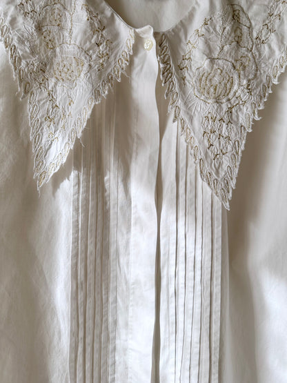 Embroidery big collar shirt