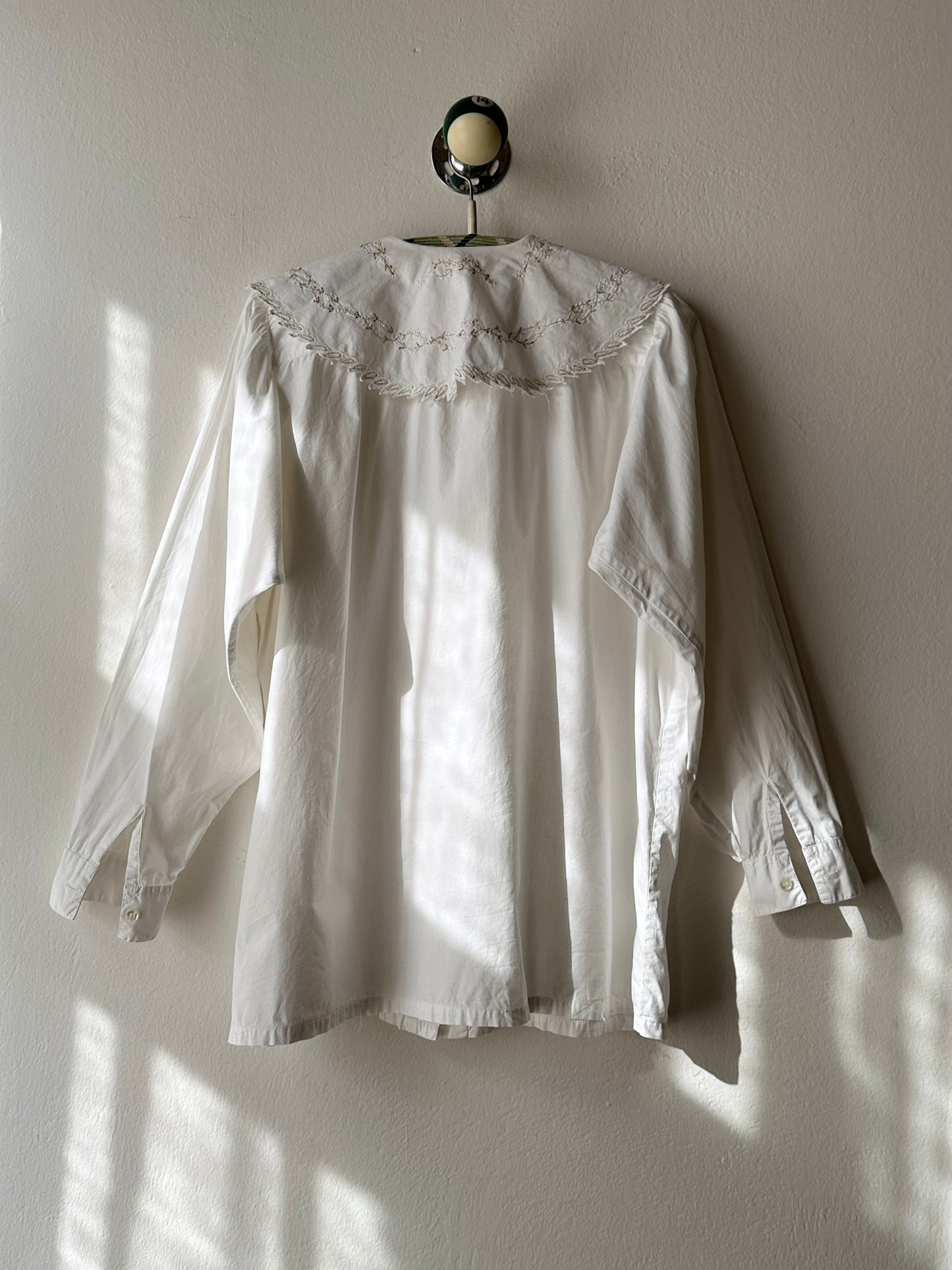 Embroidery big collar shirt