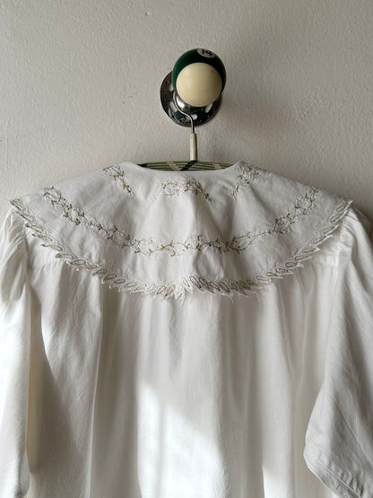 Embroidery big collar shirt