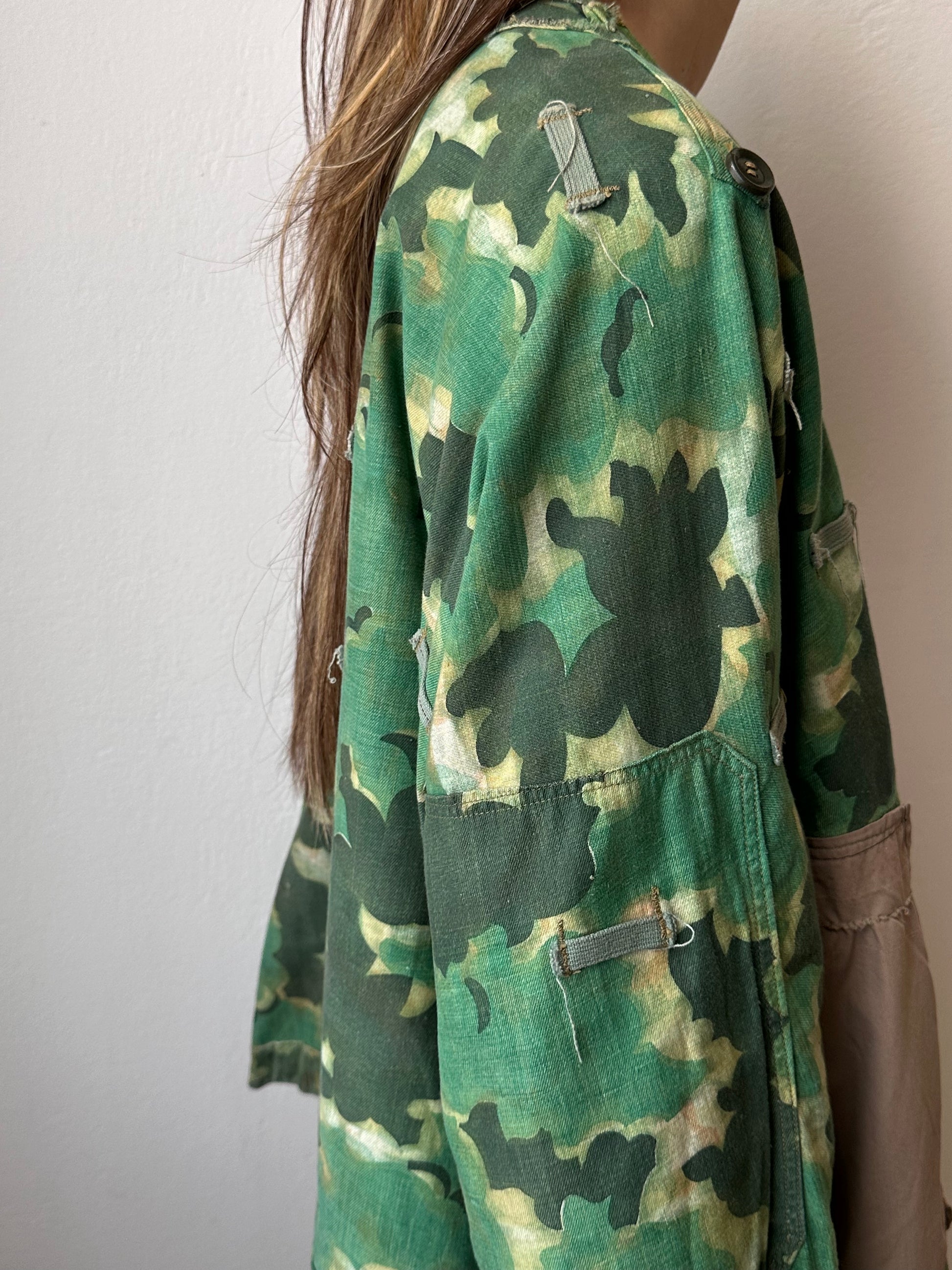 1950's Československá lidová armáda DUBÁKY チェコスロバキア 人民軍 Czechoslovakia army military ミリタリー 50's 50年代 チェコ軍 Dubaky Toto Antique shop プラハ  古着屋 古着 Praha Prague Vintage clothing store ユーロ古着 ヨーロッパ古着 ユーロミリタリー  ヨーロッパミリタリー  古着卸 フランス買い付け showroom ショールーム Rare レア 軍物 