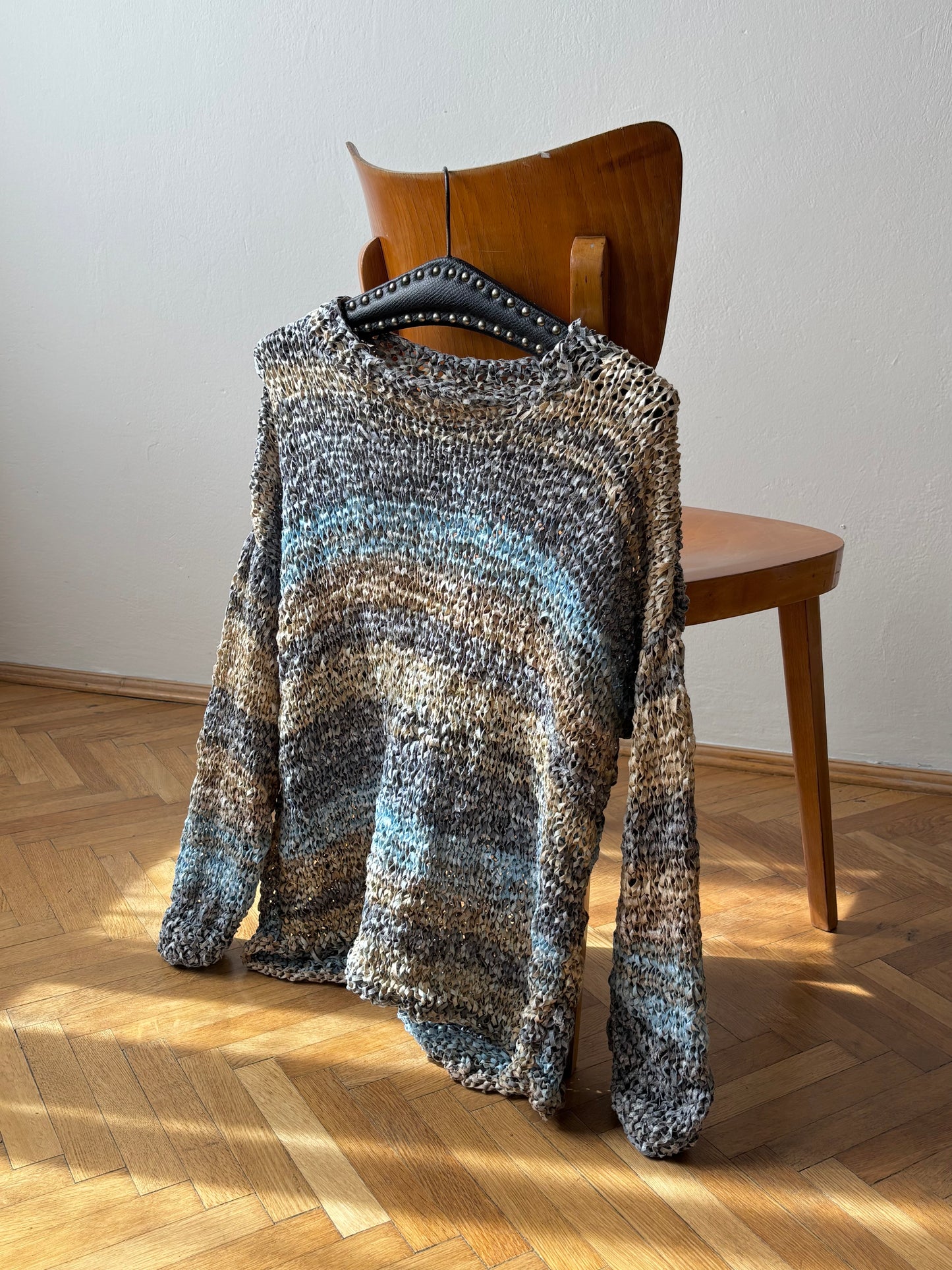 mesh weaving gradation