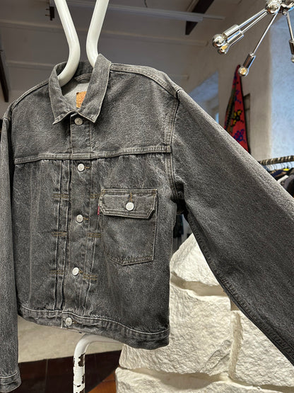 Levi's 70501 01 Type 1st Europe ヨーロッパ企画 リーバイス  1980's 88's 80年代 Black denim ファースト Gジャン Vintage ヴィンテージ Toto Praha Prague Vintage store 古着屋 古着 Vintage clothing ユーロ古着 ヨーロッパ古着 レア ブラックデニム 