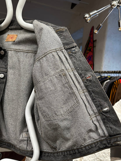 Levi's 70501 01 Type 1st Europe ヨーロッパ企画 リーバイス  1980's 88's 80年代 Black denim ファースト Gジャン Vintage ヴィンテージ Toto Praha Prague Vintage store 古着屋 古着 Vintage clothing ユーロ古着 ヨーロッパ古着 レア ブラックデニム 