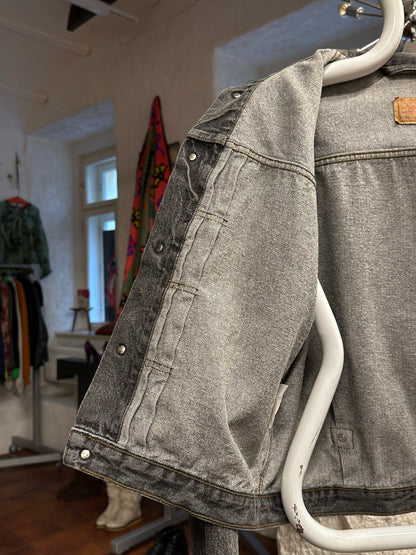 Levi's 70501 01 Type 1st Europe ヨーロッパ企画 リーバイス  1980's 88's 80年代 Black denim ファースト Gジャン Vintage ヴィンテージ Toto Praha Prague Vintage store 古着屋 古着 Vintage clothing ユーロ古着 ヨーロッパ古着 レア ブラックデニム 