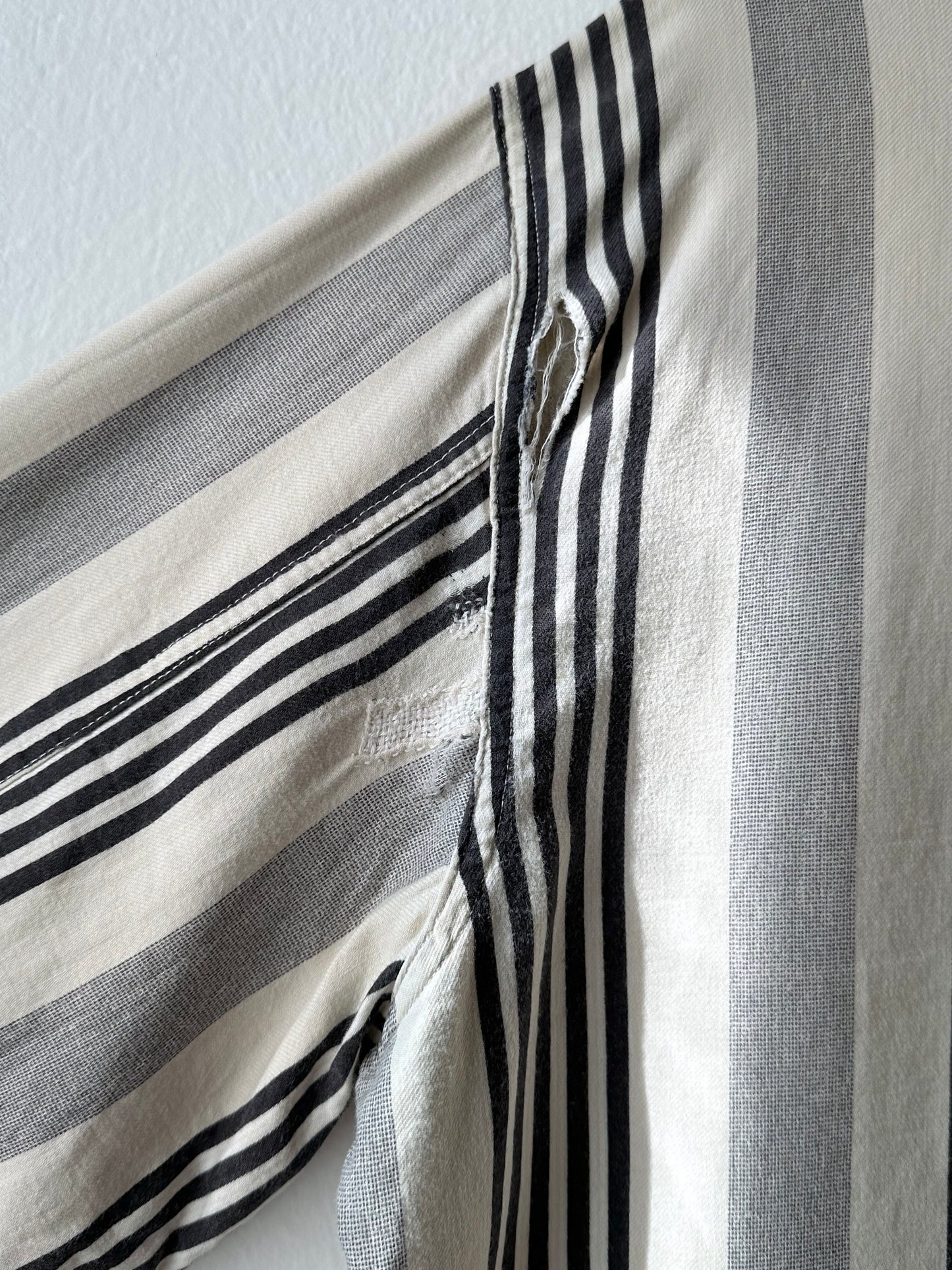 60s Broken pyjama shirt