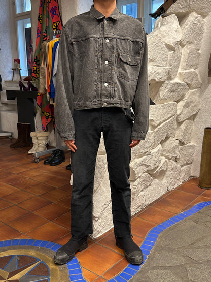 Levi's 70501 01 Type 1st Europe ヨーロッパ企画 リーバイス  1980's 88's 80年代 Black denim ファースト Gジャン Vintage ヴィンテージ Toto Praha Prague Vintage store 古着屋 古着 Vintage clothing ユーロ古着 ヨーロッパ古着 レア ブラックデニム 