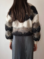 mix hair puff sweater