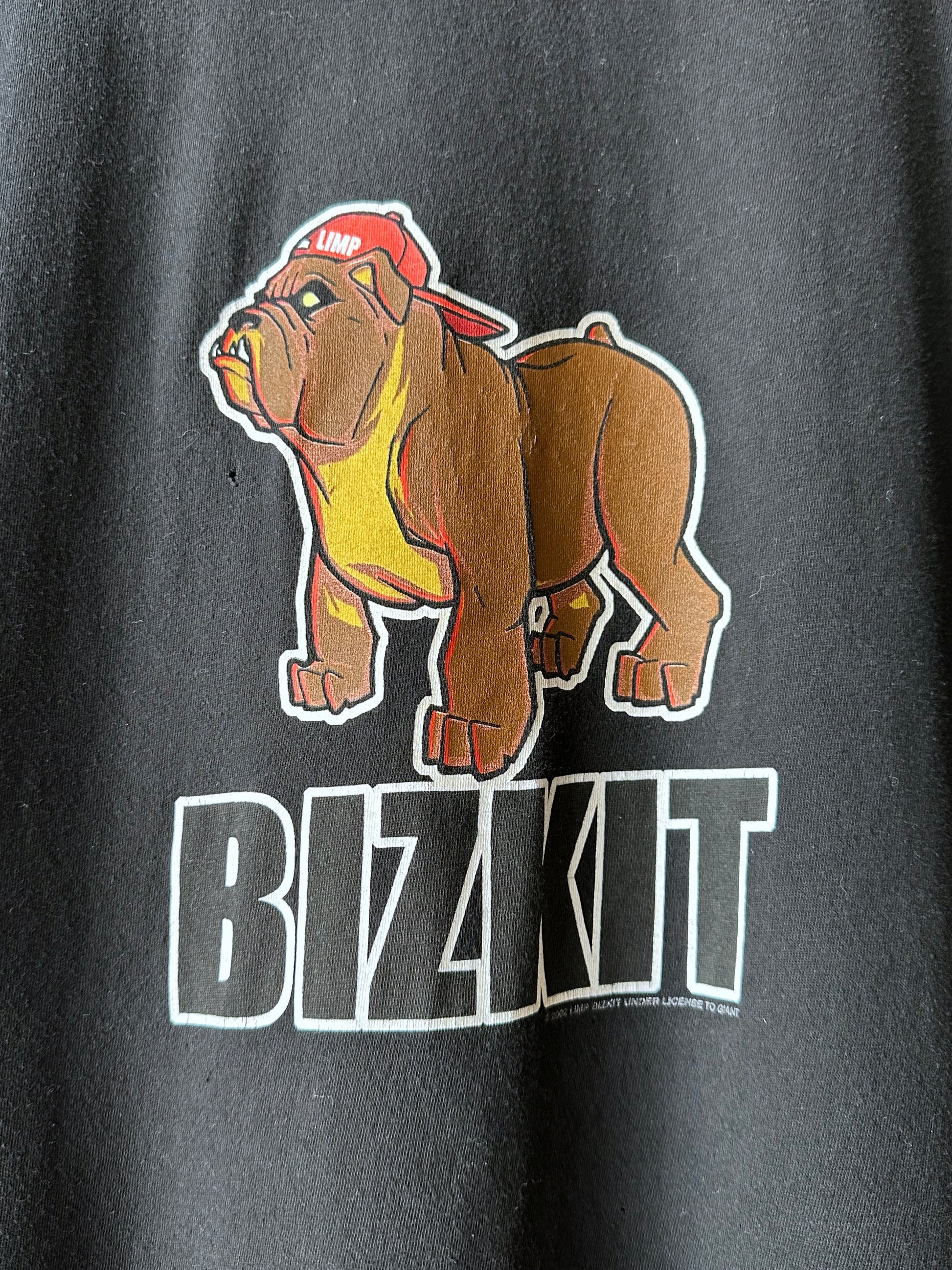 LIMP BIZKIT bulldog リンプビズキット T-shirt Band Tee Tシャツ バンド 90's 90年代 2002 2002年 Black 黒 Toto Praha Vintage clothing shop Antique shop 古着屋 プラハ Showroom appointment Prague ユーロ古着 ヨーロッパ古着 古着卸 ヴィンテージ