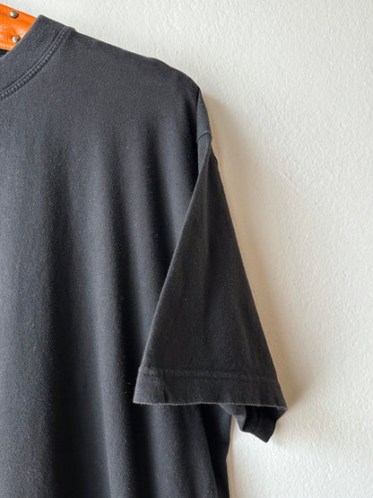 LIMP BIZKIT bulldog リンプビズキット T-shirt Band Tee Tシャツ バンド 90's 90年代 2002 2002年 Black 黒 Toto Praha Vintage clothing shop Antique shop 古着屋 プラハ Showroom appointment Prague ユーロ古着 ヨーロッパ古着 古着卸 ヴィンテージ