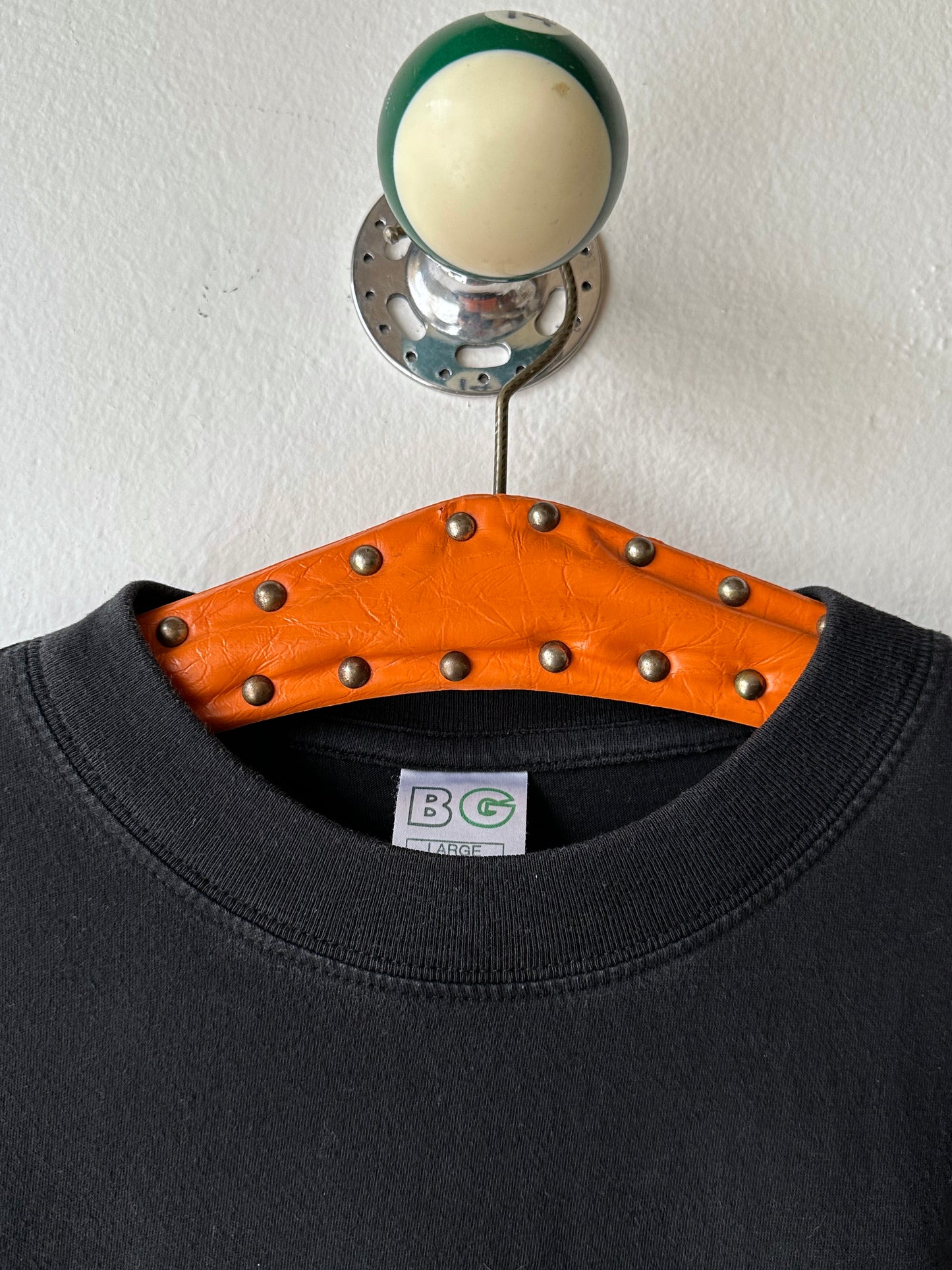 LIMP BIZKIT bulldog リンプビズキット T-shirt Band Tee Tシャツ バンド 90's 90年代 2002 2002年 Black 黒 Toto Praha Vintage clothing shop Antique shop 古着屋 プラハ Showroom appointment Prague ユーロ古着 ヨーロッパ古着 古着卸 ヴィンテージ