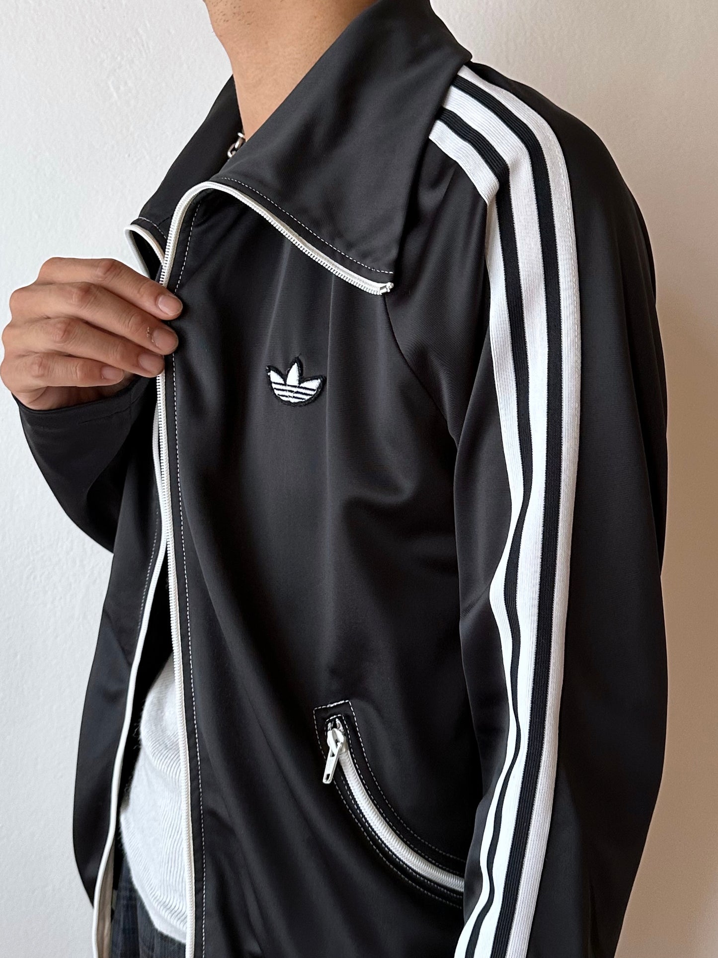 70s Adidas black