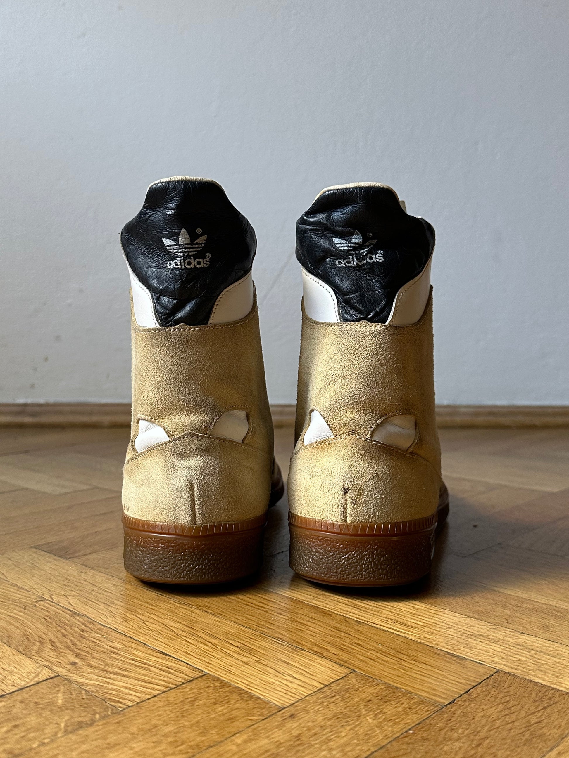 1980s 1990s Adidas Adimed Stabil アディダス リハビリ用 80年代 90年代 Toto Praha Vintage clothing shop Antique shop 古着屋 プラハ Showroom appointment Prague ユーロ古着 ヨーロッパ古着 古着卸 ヴィンテージ