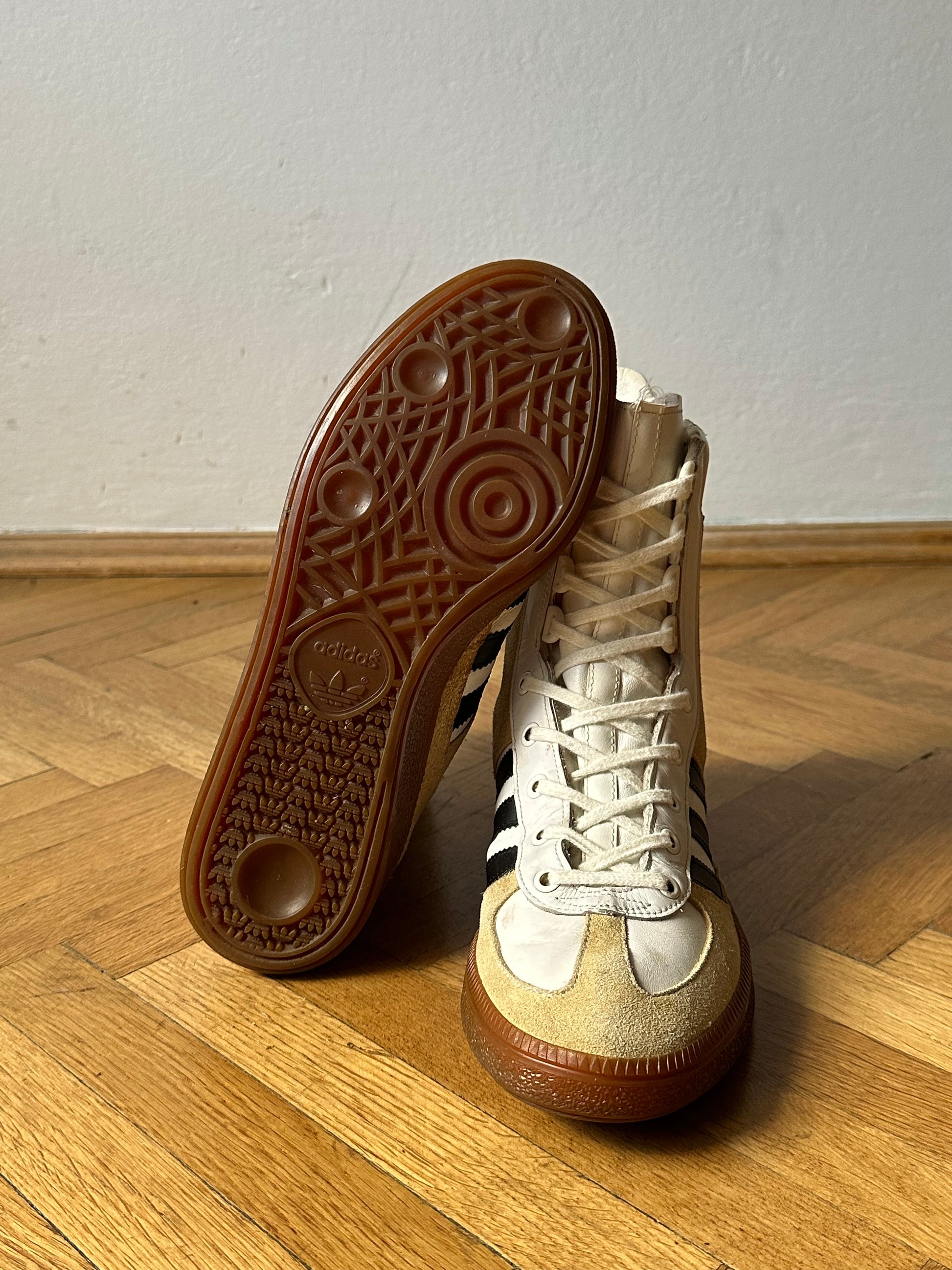 1980s 1990s Adidas Adimed Stabil アディダス リハビリ用 80年代 90年代 Toto Praha Vintage clothing shop Antique shop 古着屋 プラハ Showroom appointment Prague ユーロ古着 ヨーロッパ古着 古着卸 ヴィンテージ