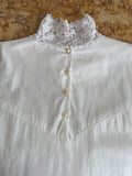 1980s special blouse with antique lace