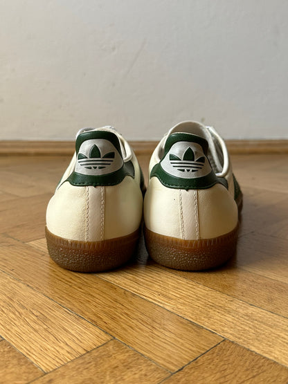 1980s Adidas Universal アディダス ユニバーサル Made in West-Germany 西ドイツ製 80s 80年代 Toto Praha Vintage clothing shop Antique shop 古着屋 プラハ Showroom appointment Prague ユーロ古着 ヨーロッパ古着 古着卸 ヴィンテージ