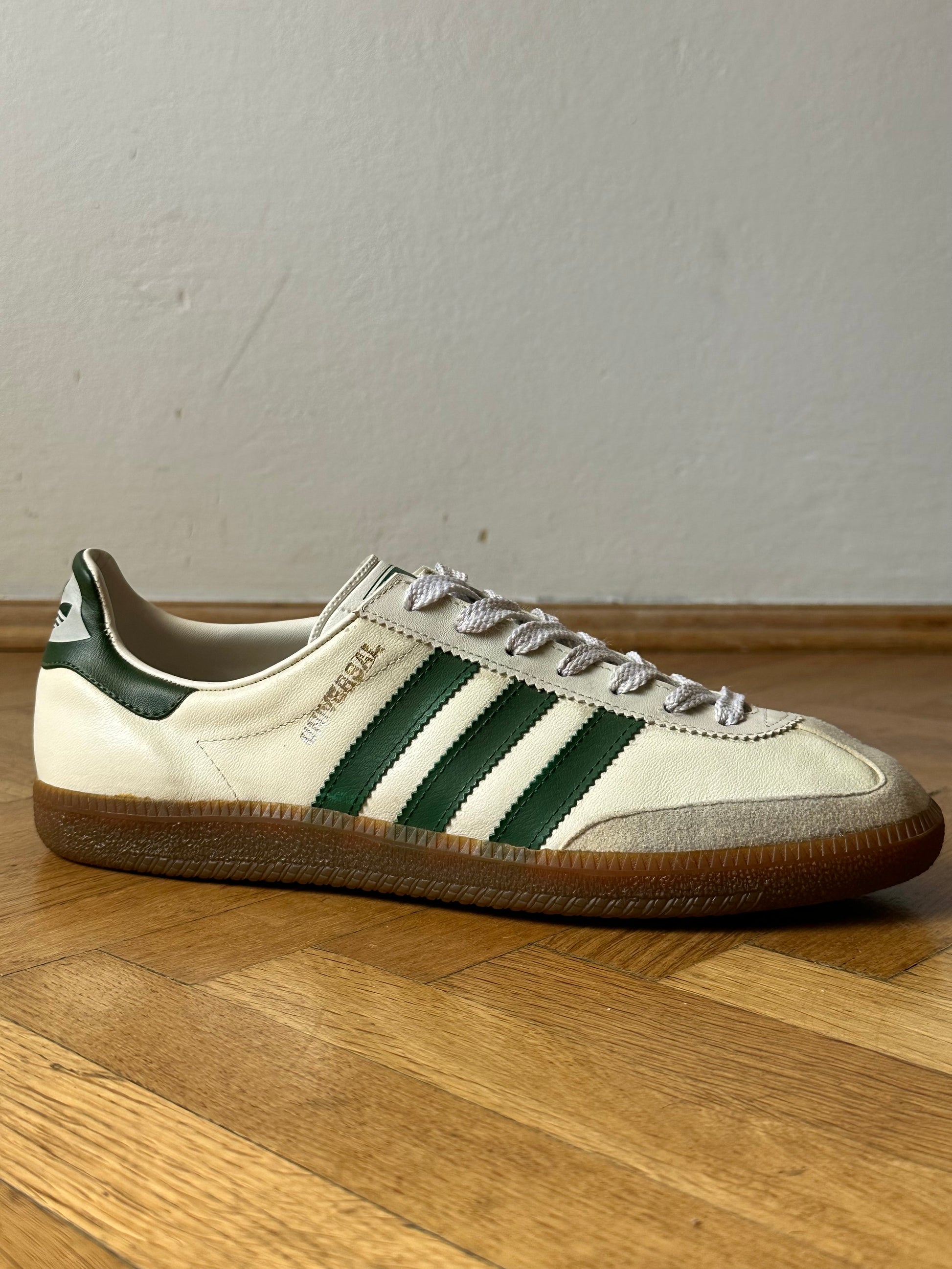 1980s Adidas Universal アディダス ユニバーサル Made in West-Germany 西ドイツ製 80s 80年代 Toto Praha Vintage clothing shop Antique shop 古着屋 プラハ Showroom appointment Prague ユーロ古着 ヨーロッパ古着 古着卸 ヴィンテージ