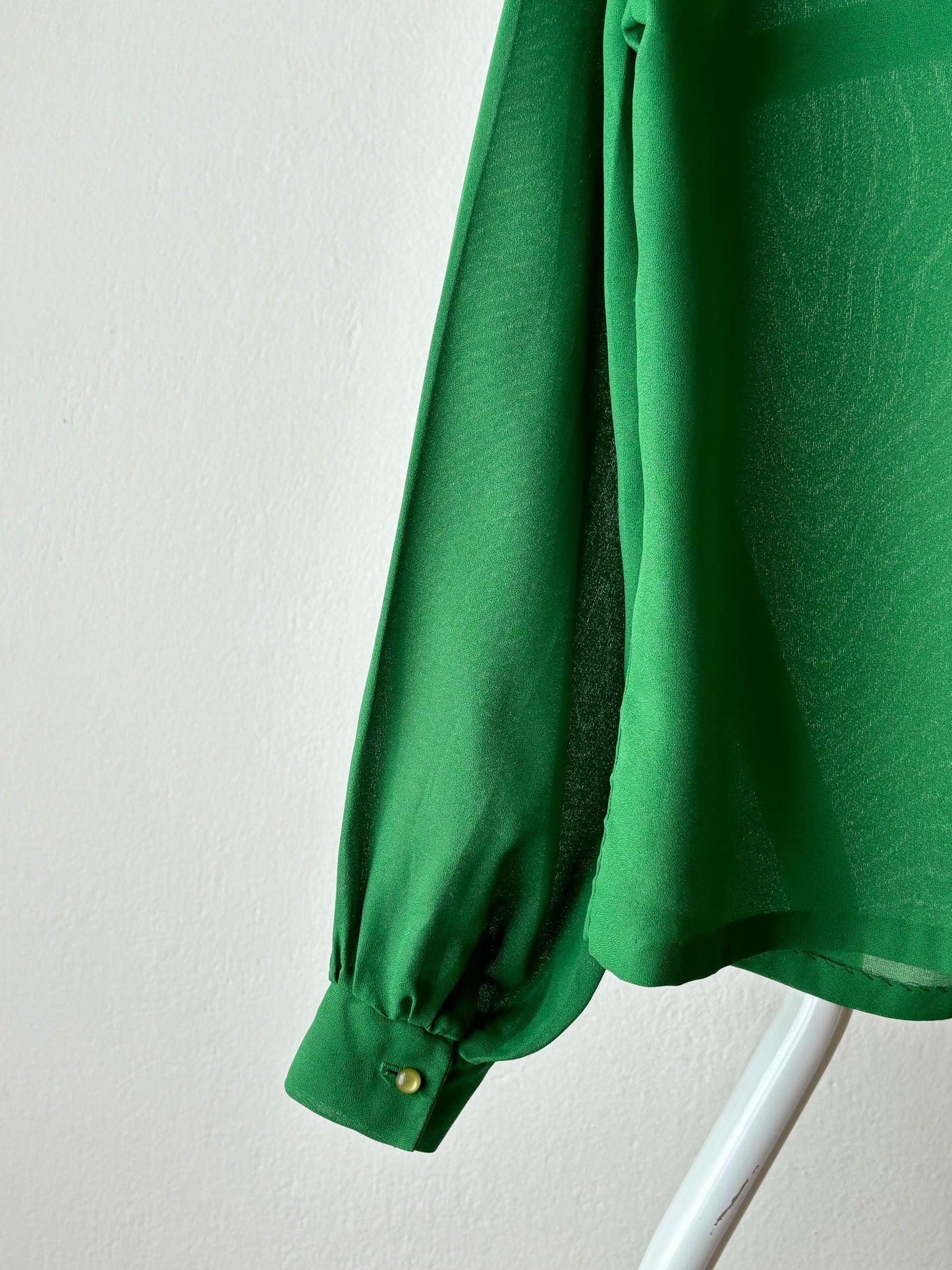 vintage sheer green