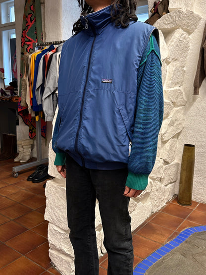 90's 90年代 Patagonia パタゴニア Toto Praha Prague プラハ 古着屋 古着 Vintage store Vintage clothing Made in USA Vest ベスト Fleece フリース アメリカ古着 ユーロ古着 ヨーロッパ古着 Blue 青 アウトドア Outdoor ヴィンテージ