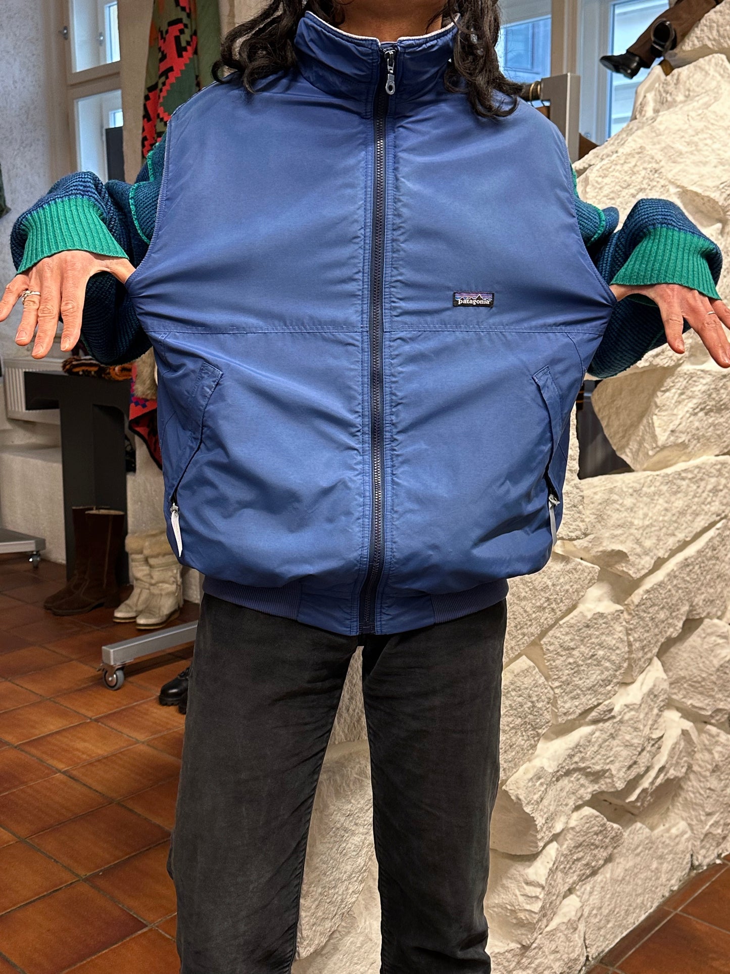 90's 90年代 Patagonia パタゴニア Toto Praha Prague プラハ 古着屋 古着 Vintage store Vintage clothing Made in USA Vest ベスト Fleece フリース アメリカ古着 ユーロ古着 ヨーロッパ古着 Blue 青 アウトドア Outdoor ヴィンテージ