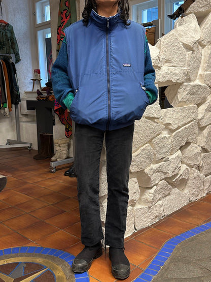 90's 90年代 Patagonia パタゴニア Toto Praha Prague プラハ 古着屋 古着 Vintage store Vintage clothing Made in USA Vest ベスト Fleece フリース アメリカ古着 ユーロ古着 ヨーロッパ古着 Blue 青 アウトドア Outdoor ヴィンテージ