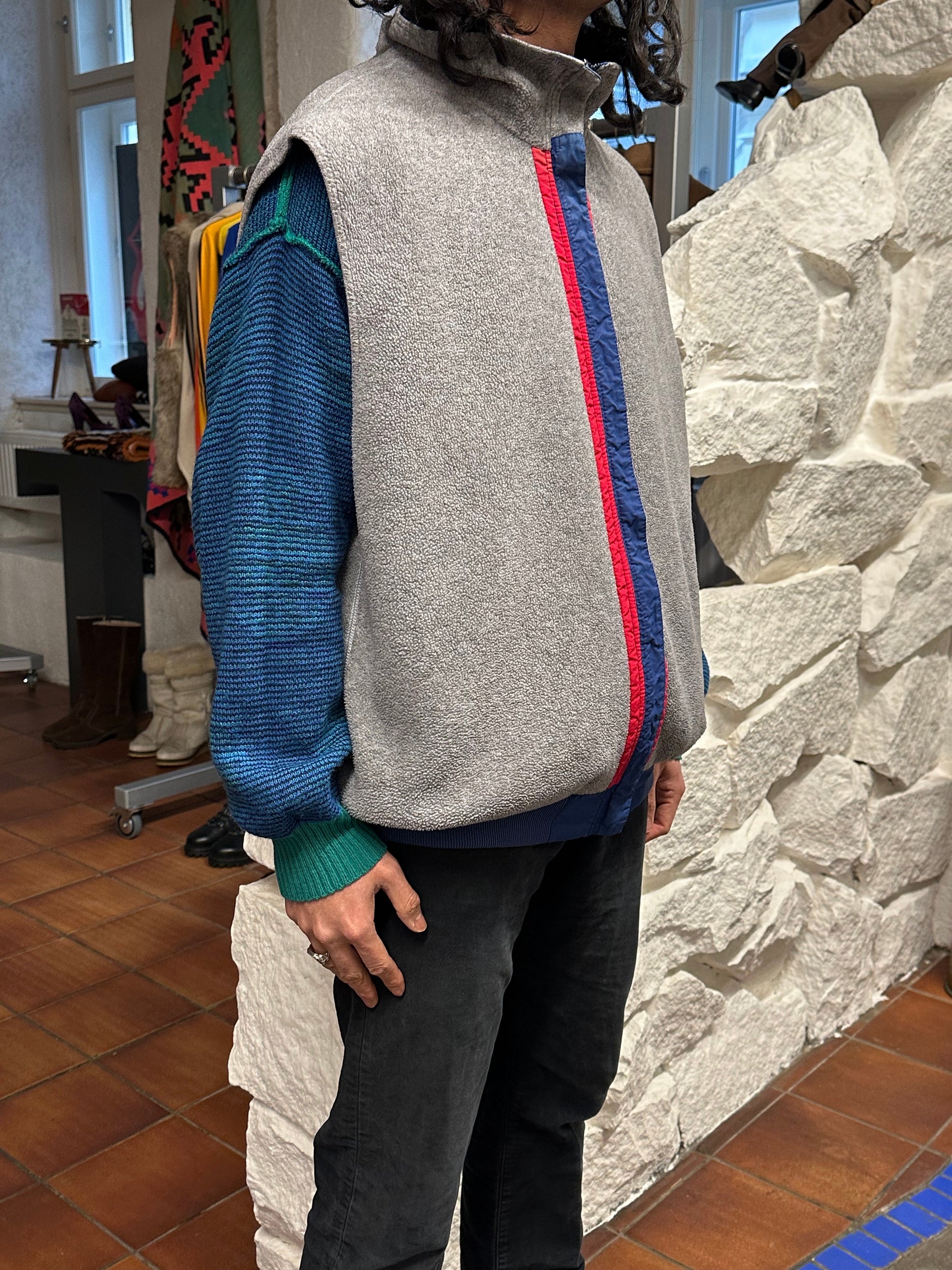 90's 90年代 Patagonia パタゴニア Toto Praha Prague プラハ 古着屋 古着 Vintage store Vintage clothing Made in USA Vest ベスト Fleece フリース アメリカ古着 ユーロ古着 ヨーロッパ古着 Blue 青 アウトドア Outdoor ヴィンテージ