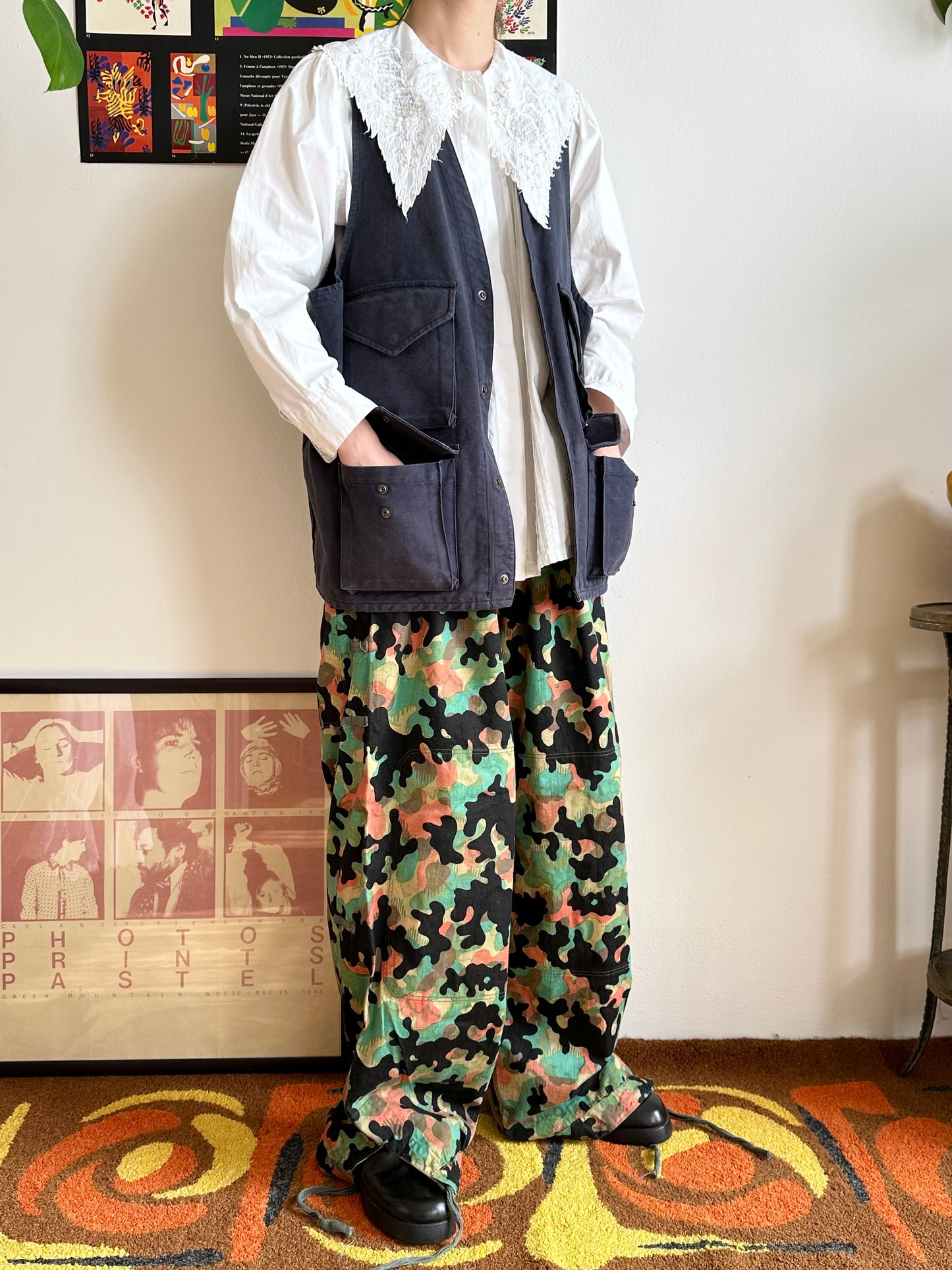 Embroidery big collar shirt