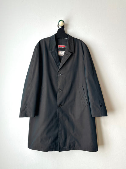 1980s Italian Iridescent waterproof coat 80年代 イタリア古着 イタリア製 玉虫 コート Toto Praha Vintage clothing shop Antique shop 古着屋 プラハ Showroom appointment Prague ユーロ古着 ヨーロッパ古着 古着卸 ヴィンテージ